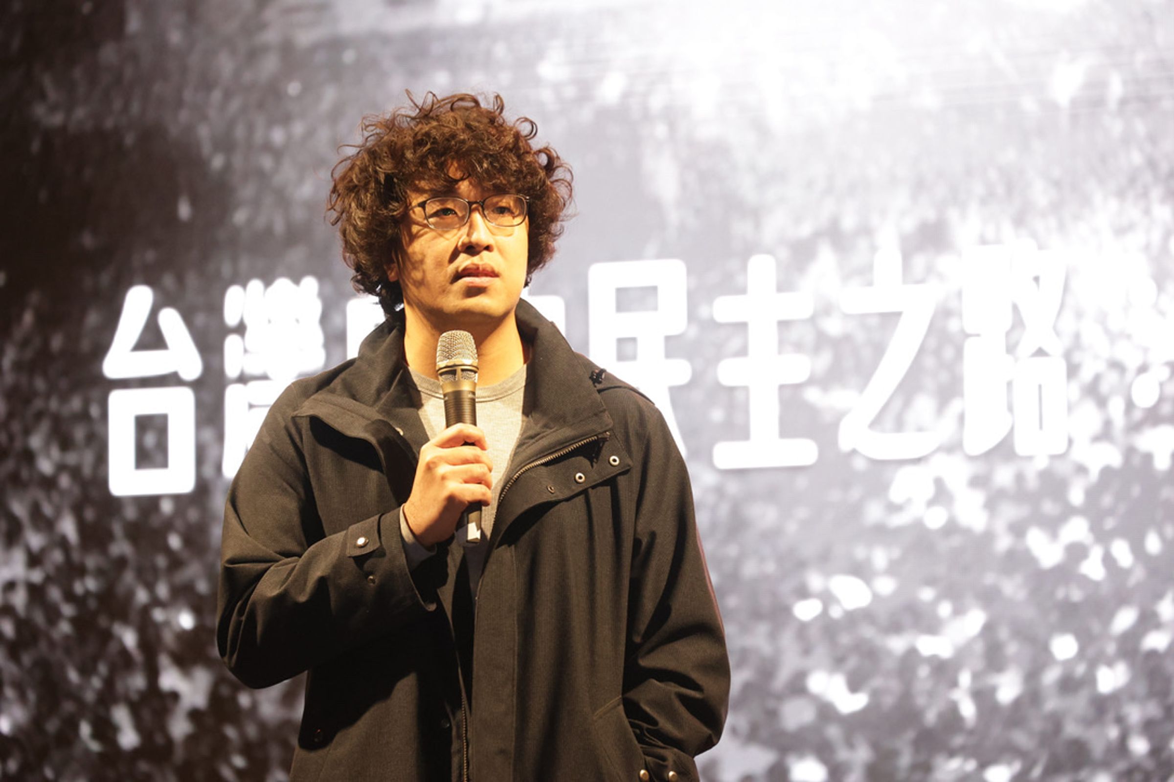 中國重慶公安日前以「涉嫌分裂國家罪」對我國民進黨立委、黑熊學院創辦人沈伯洋立案偵查，引發國際關注。（翻攝自臉書@沈伯洋）