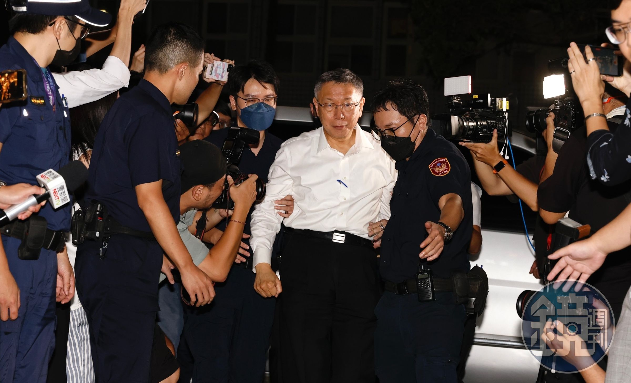 柯文哲涉入京華城容積案，目前持續在北檢複訊中，接下來有可能會遭到聲押。
