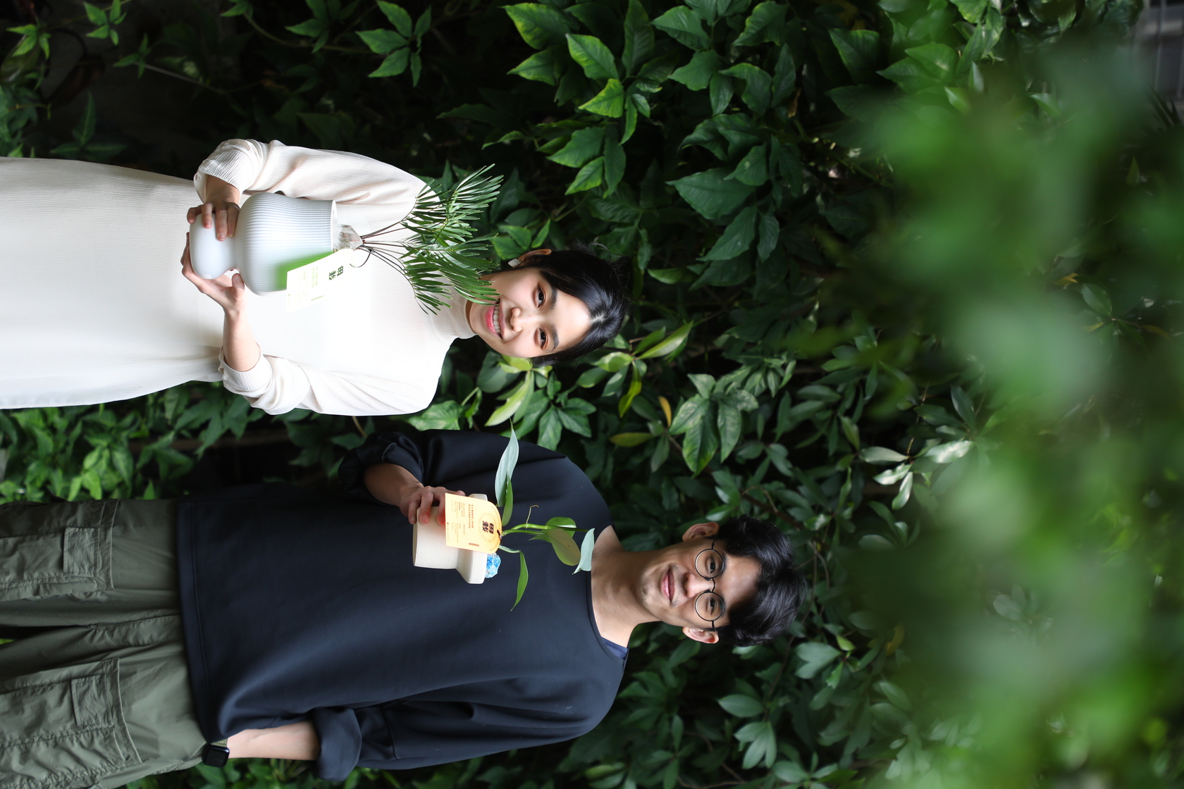 Vivian（左）與阿仁（右）分別對礦石身心靈療癒及植栽有興趣，意外擦出新創品牌的火花。