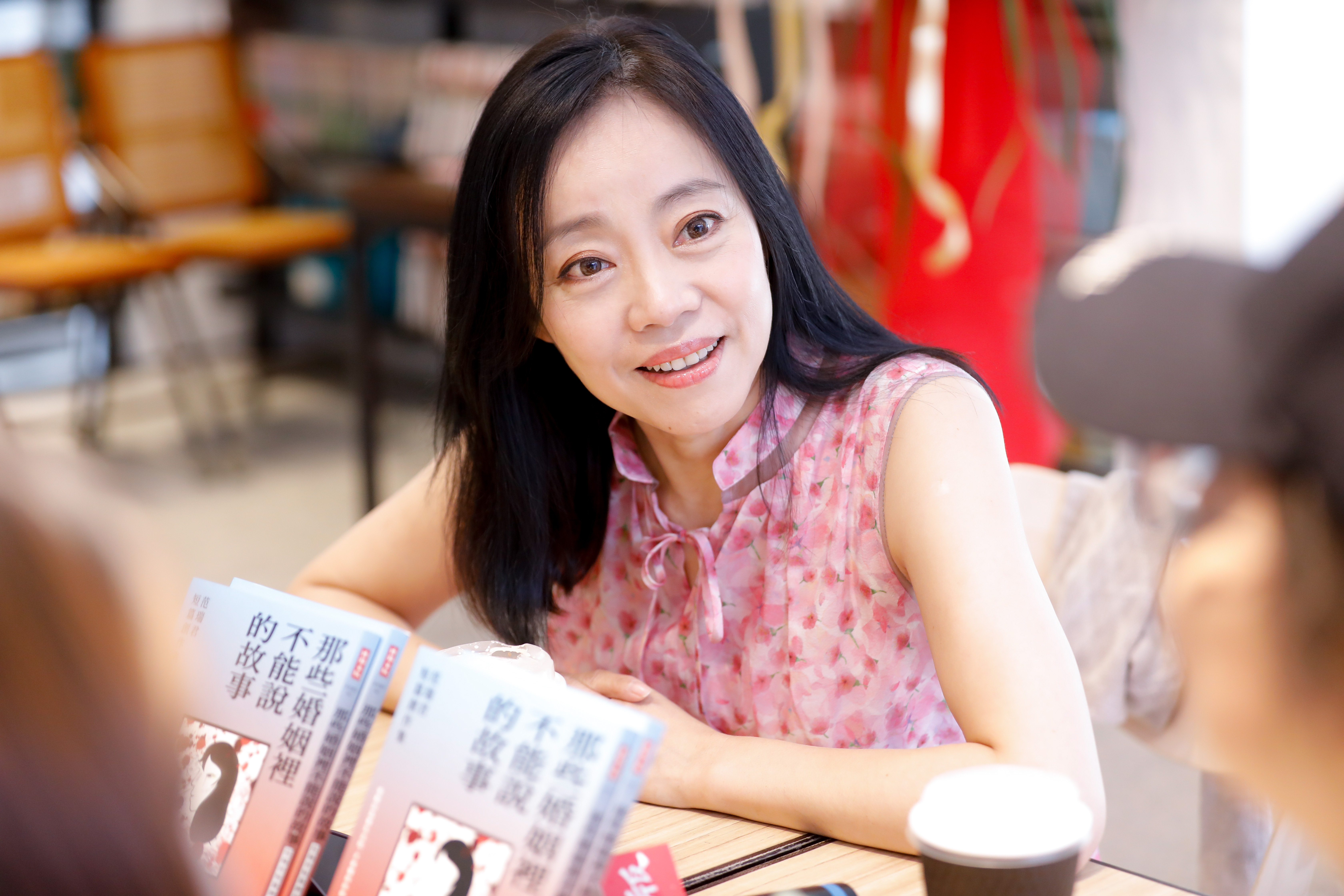 范瑞君出過多次書，都是不同方向的創作。