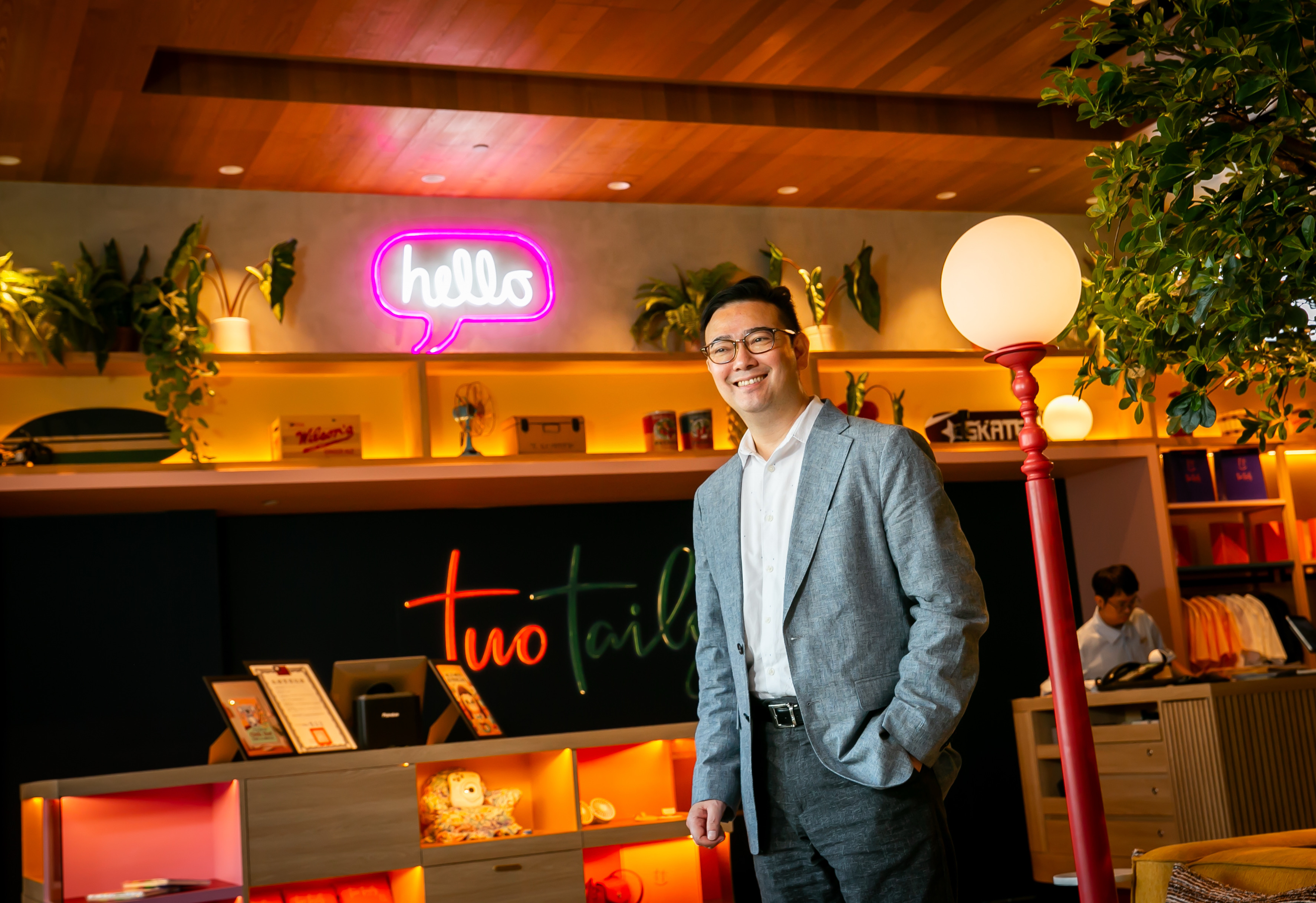 為了吸引優秀的工作夥伴，Two Tails Hotel（樂樂旅）董事長馮傑端出「錄取就免費入住一年飯店」。