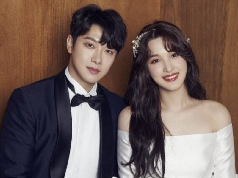 崔敏煥與律喜今晚宣布離婚，結束6年婚姻。（翻攝自Instagram）