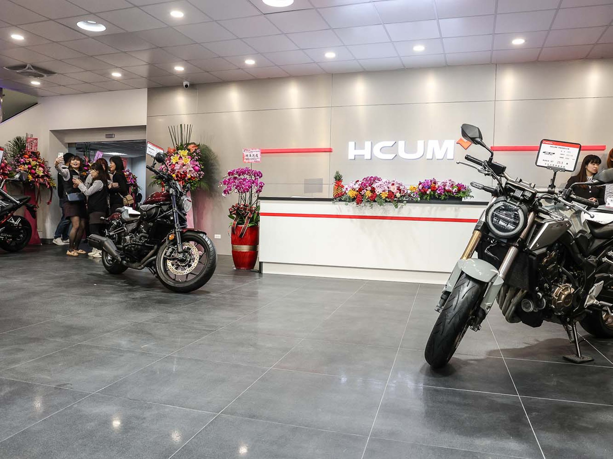 HCUM所販售的車輛均經過原廠技師的檢測。