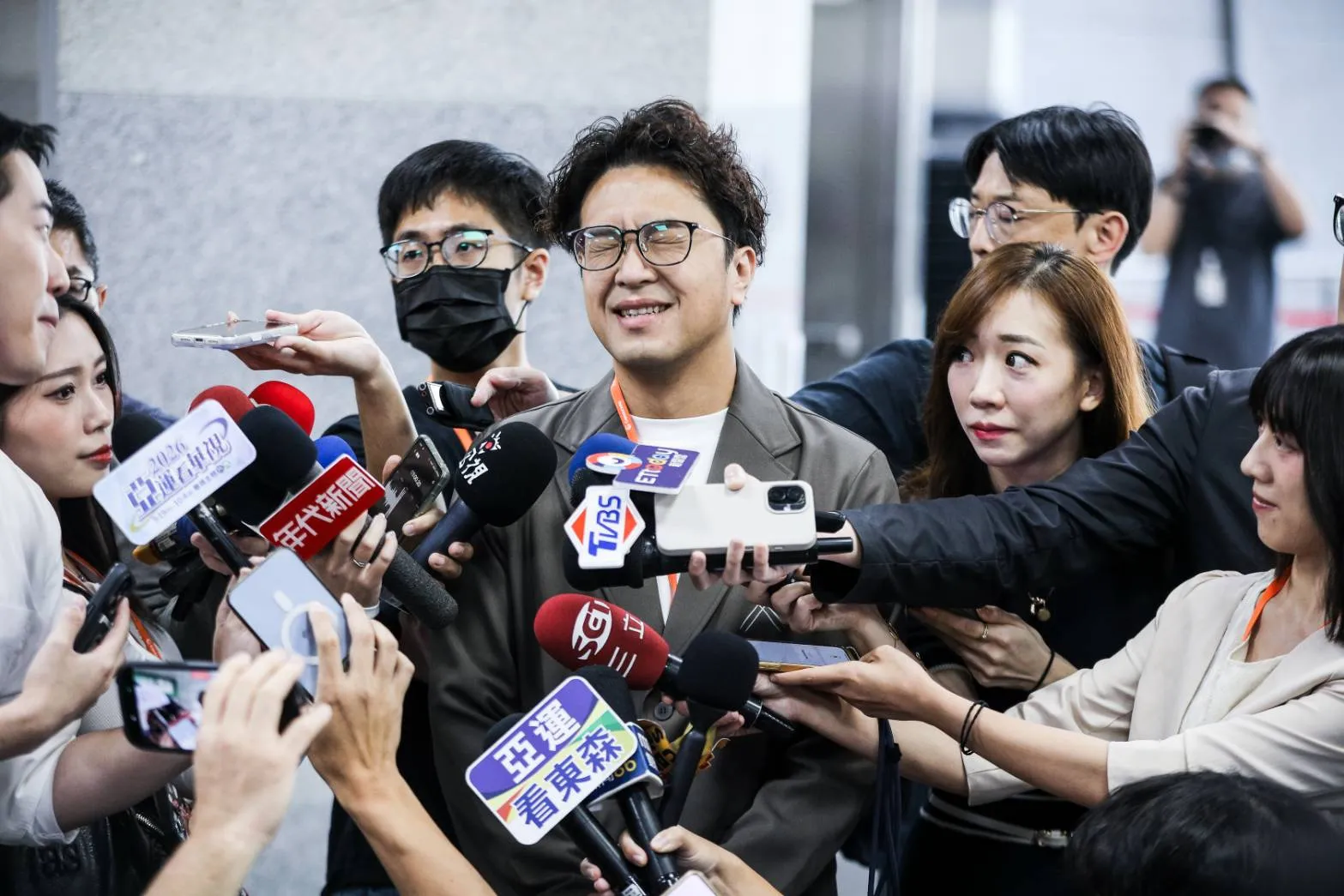 賴清德讚「洋流」擺脫負面選舉風氣　呱吉：藍綠此消彼長下，沈伯洋已經贏了