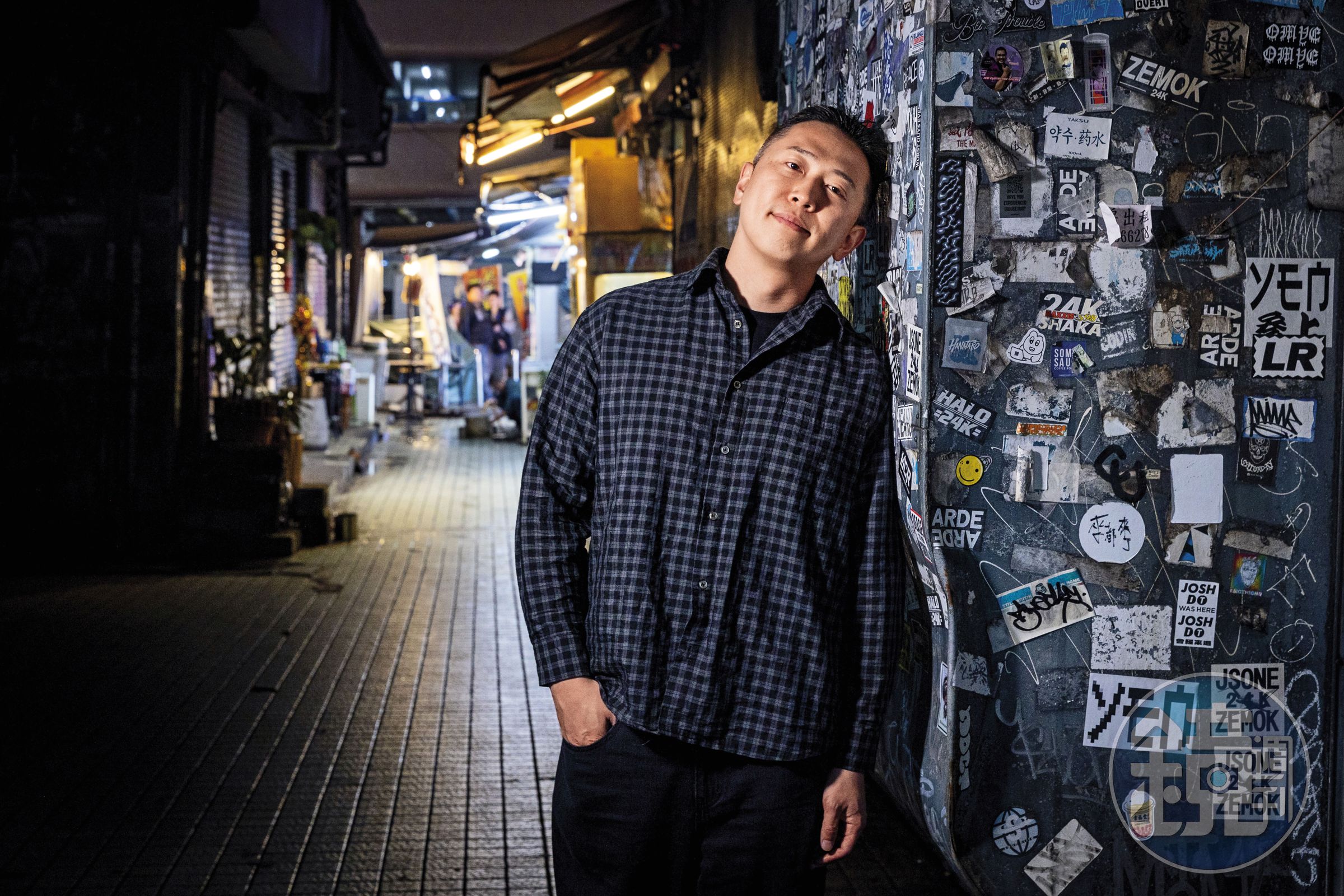韓國導演朴俊浩說，他每一天都覺得寂寞， 所以我們需要走進電影院，在那個黑暗的空間裡，遇到一個孤獨的同類。