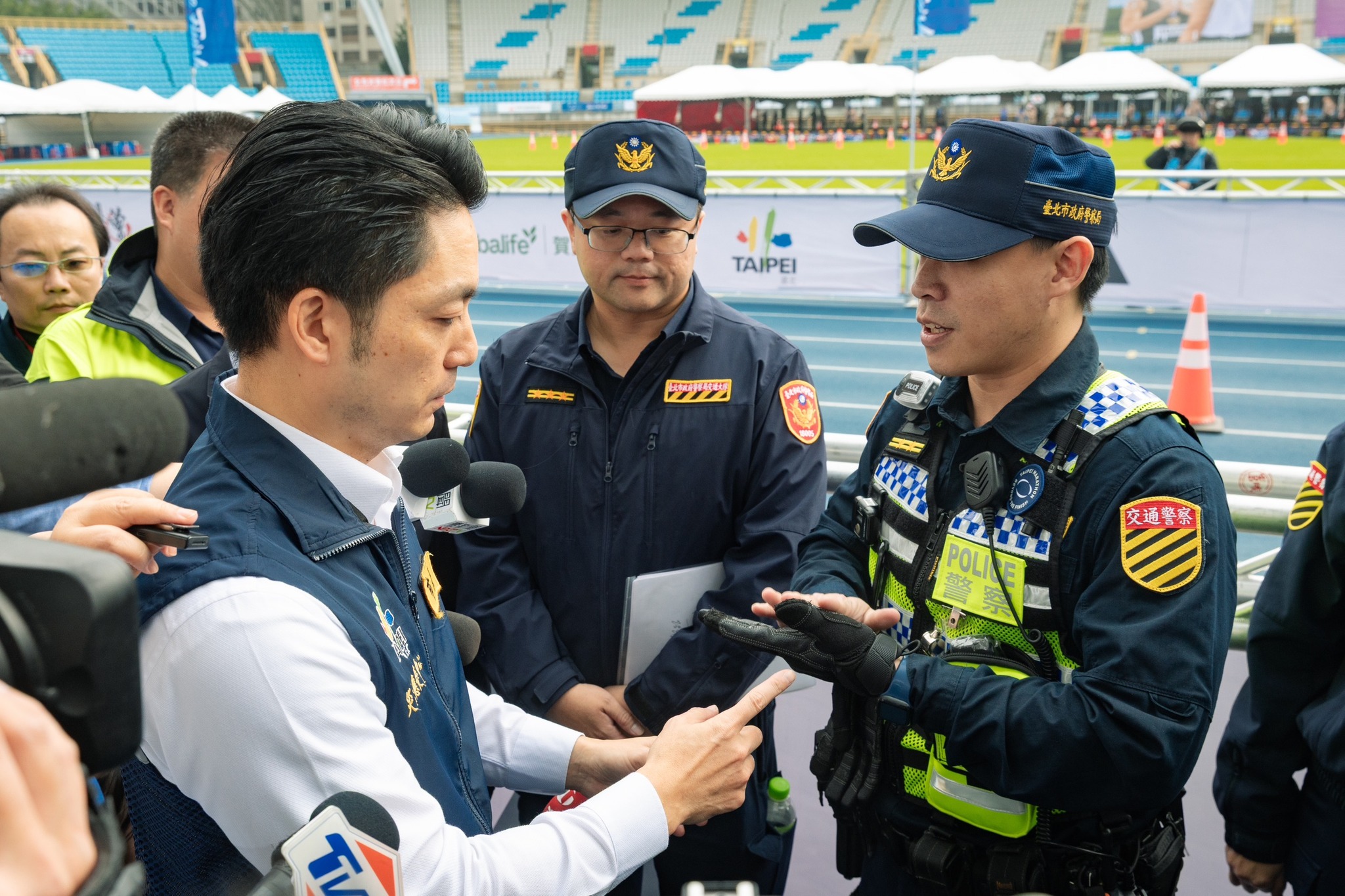 蔣萬安今日表示，目前已預計在26日進行高強度演練，同時目前也會以發送細胞簡訊的方向規劃。（翻攝自臉書@蔣萬安）