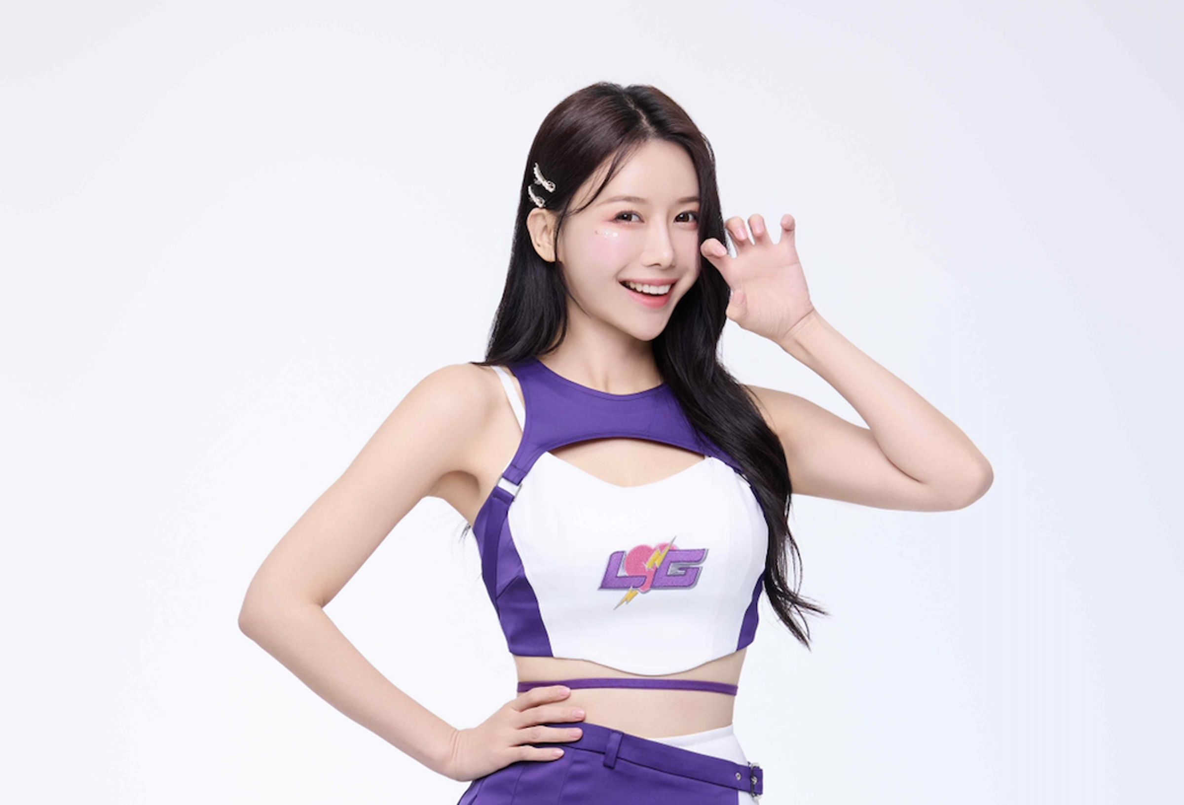 李雅英官宣續約當電豹女。(想想時間提供)