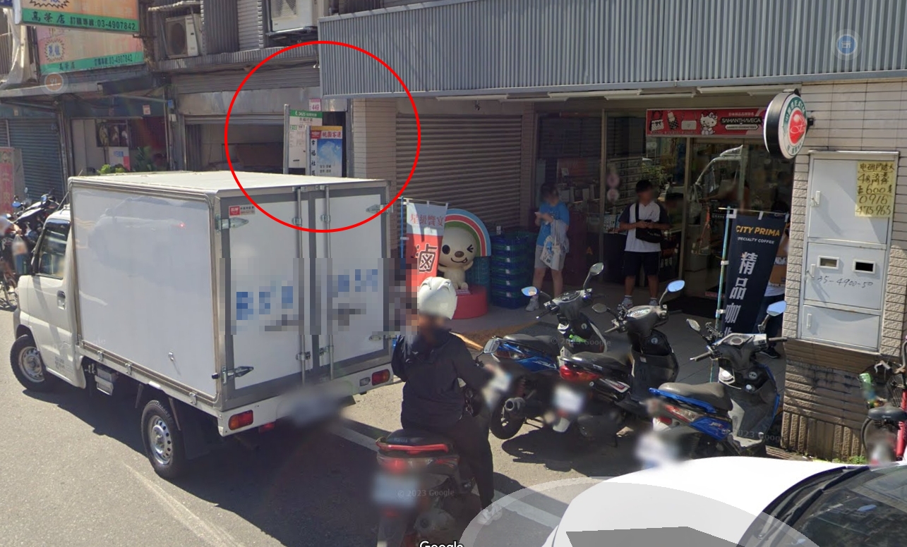 桃園客運表示，因為「幸福社區」站牌（紅圈處）附近靠近路口、常有違停，衍生安全疑慮，因此將取消該站位。（翻攝自Google Maps）