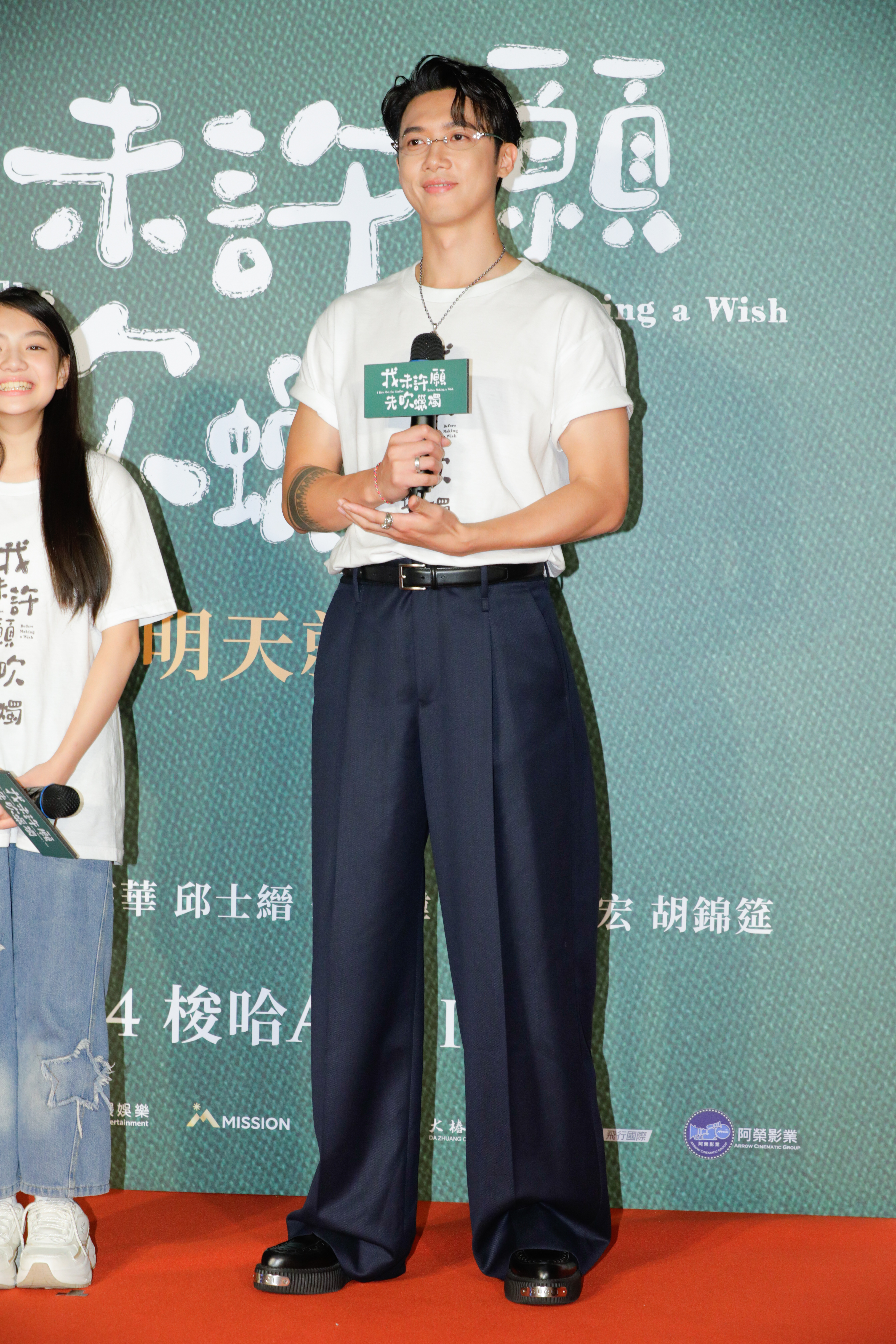 來自香港男子天團Mirror的邱士縉愛吃夜市的鹹水雞，這次來宣傳如願以償，非常開心。