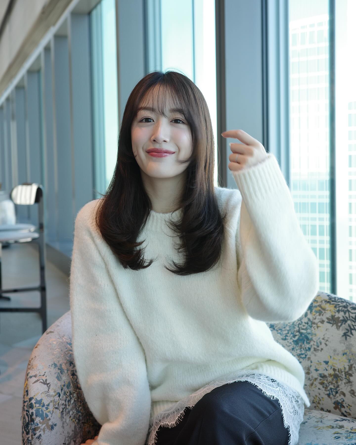 現年33歲的花乃瑪莉亞曾是寶塚歌劇團花組首席女演員。（翻攝自花乃瑪莉亞 IG）