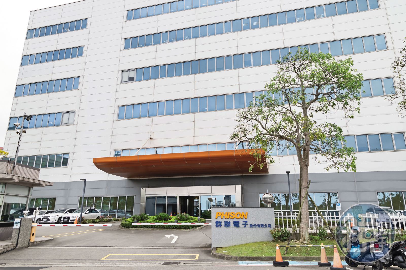 潘健成預期群聯會持續壯大，早早購入總部周遭的竹南科學園區大片土地