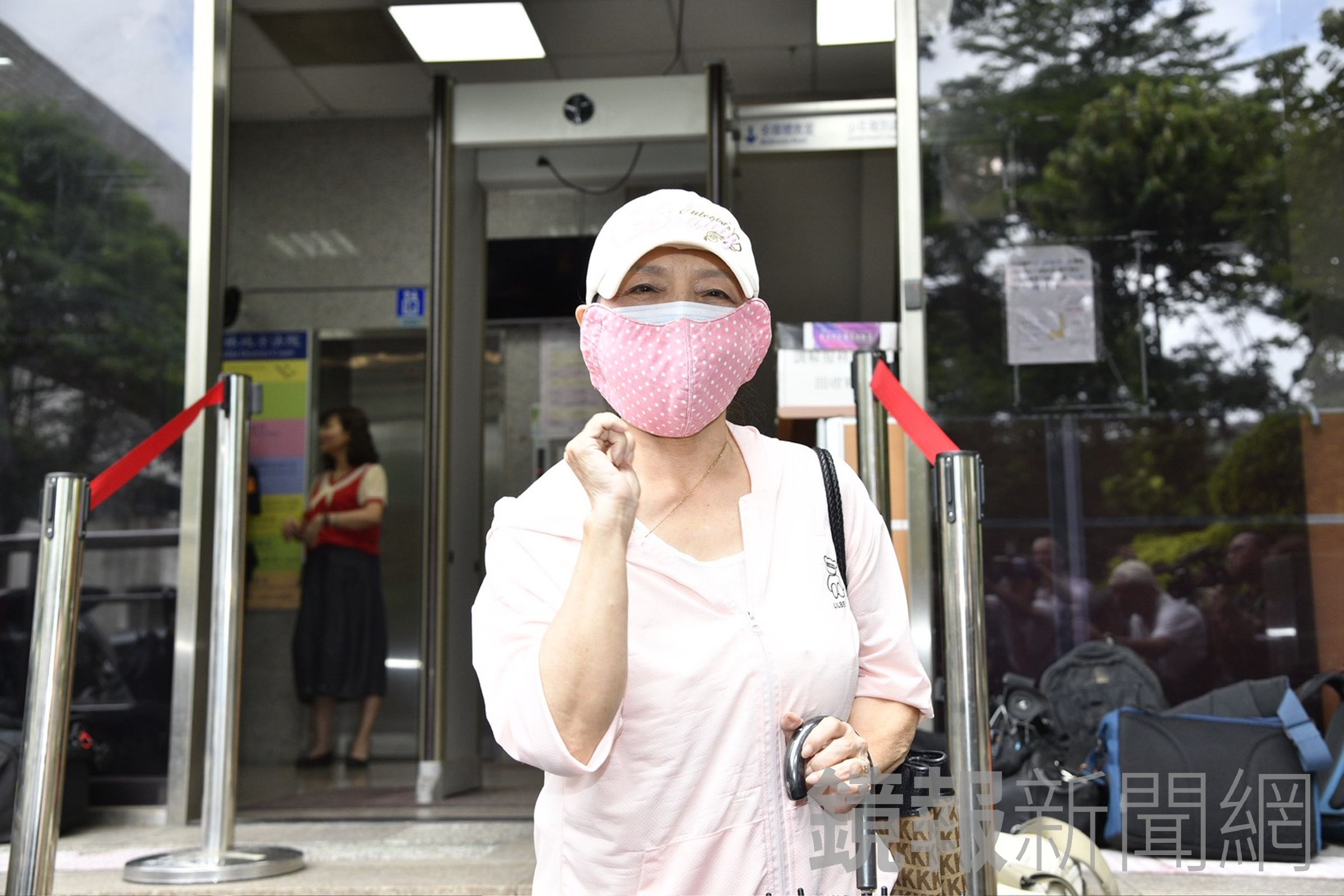 陳子婷的母親陳麗如(圖),今天親自出庭與吳家委任律師商談解決方案。(鏡報新聞網李智為攝)