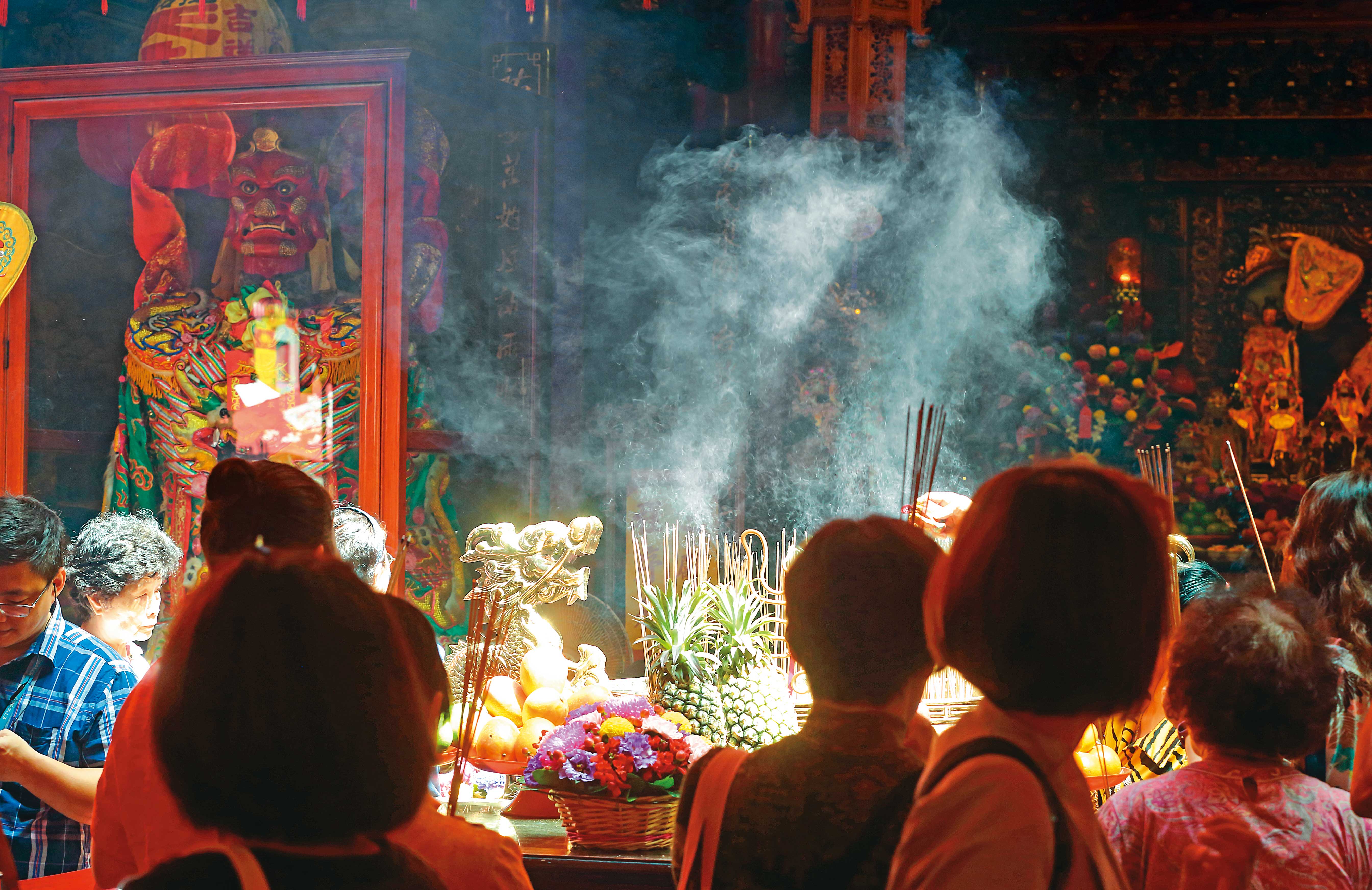 警方在雲林當地的宮廟拜拜祈禱後，終於找到被害老闆娘的屍體。（示意畫面）