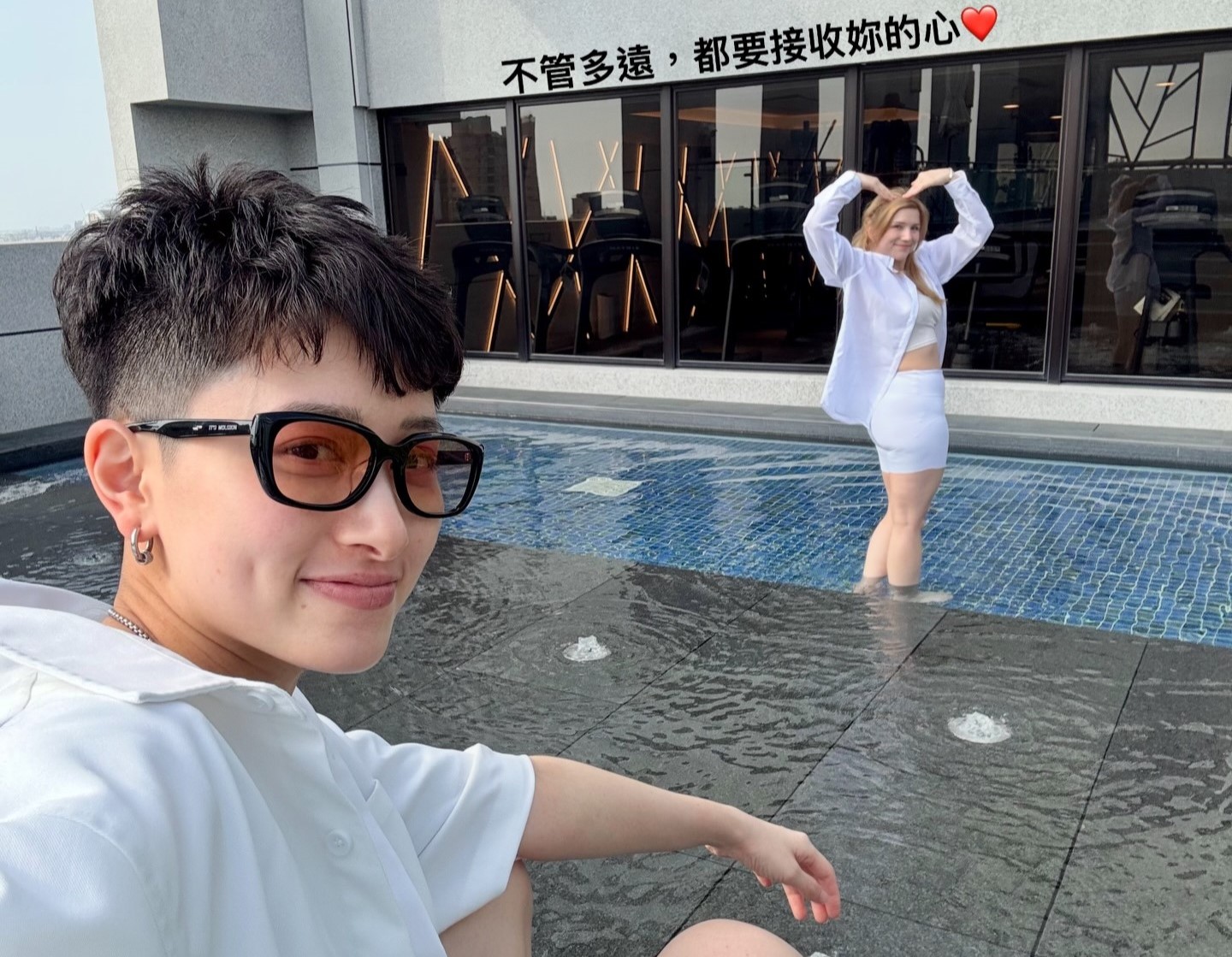 鄭靚歆原本因尾椎受傷長期復健，卻在整復時發生意外。（鄭靚歆臉書）