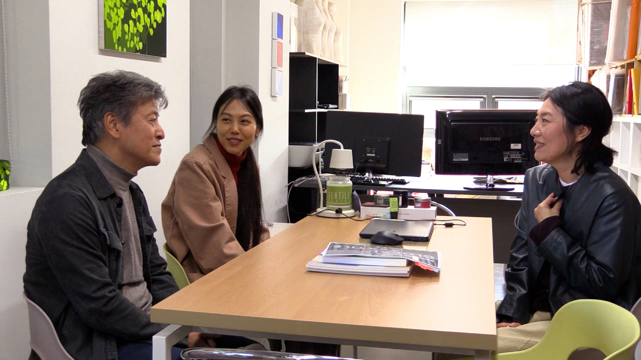 金珉禧片中夾在學生情感糾紛與舅舅跟學校職員的曖昧情愫之間，交出近年最細膩而犀利的演出。（可樂提供）