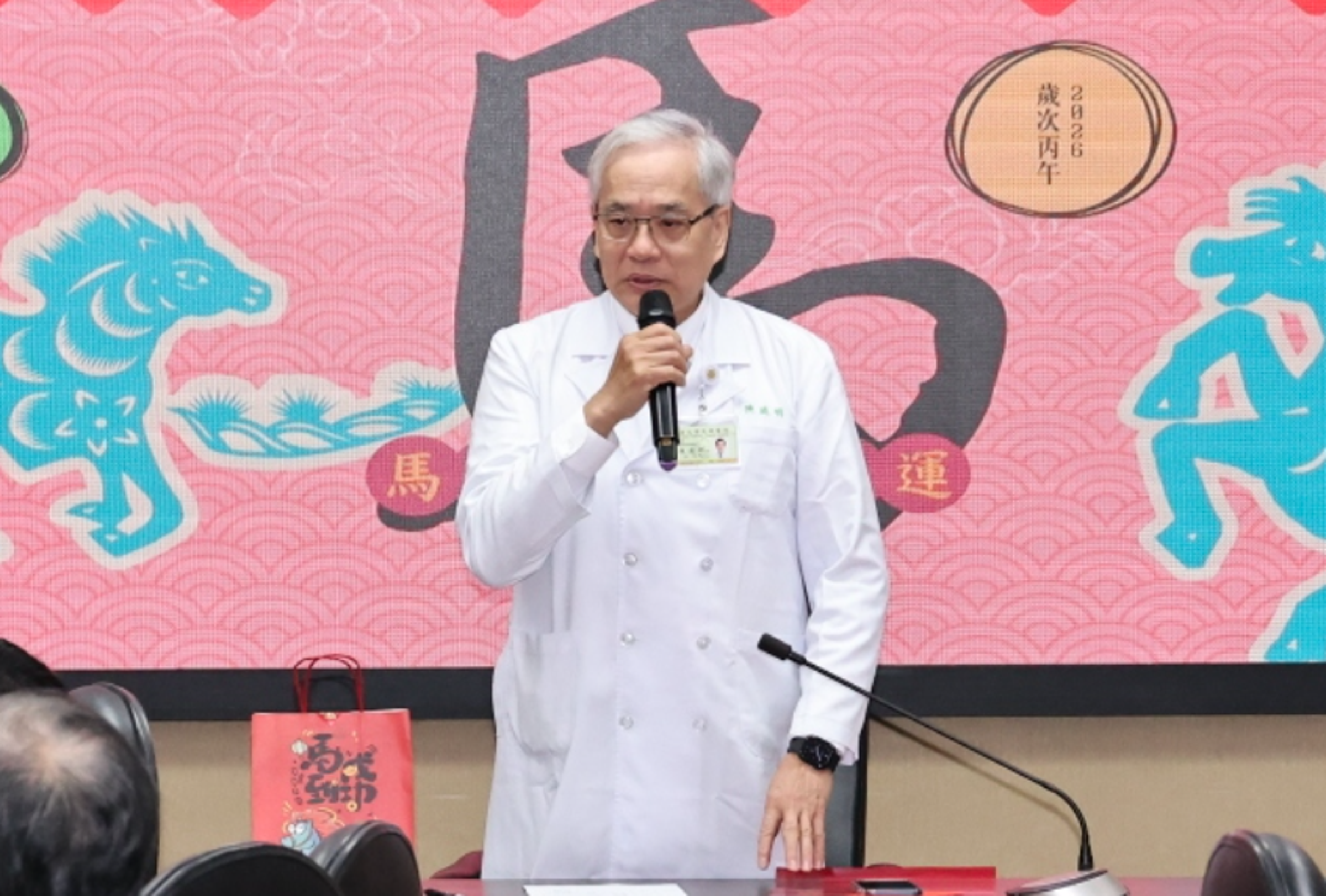 台北榮民總醫院院長陳威明。(翻攝自臉書臺北榮民總醫院)