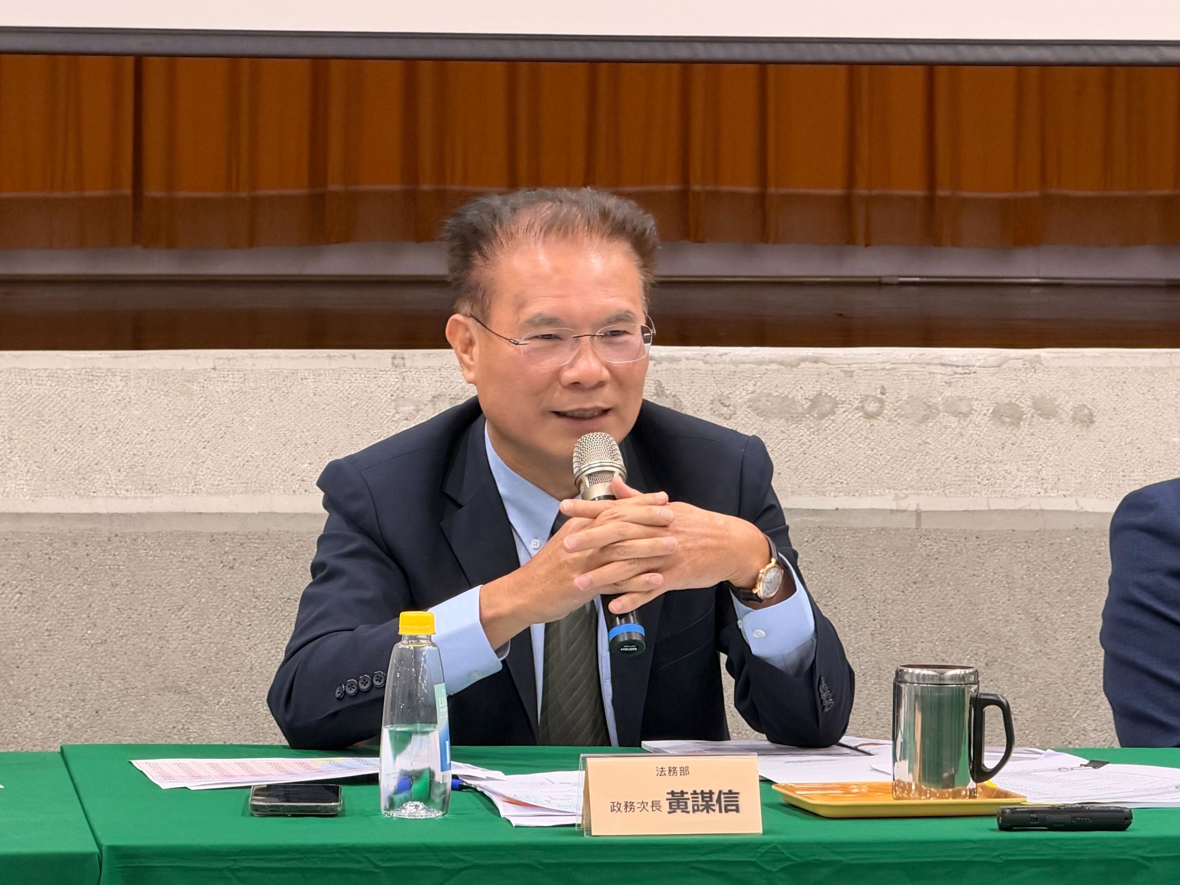 法務部政務次長黃謀信