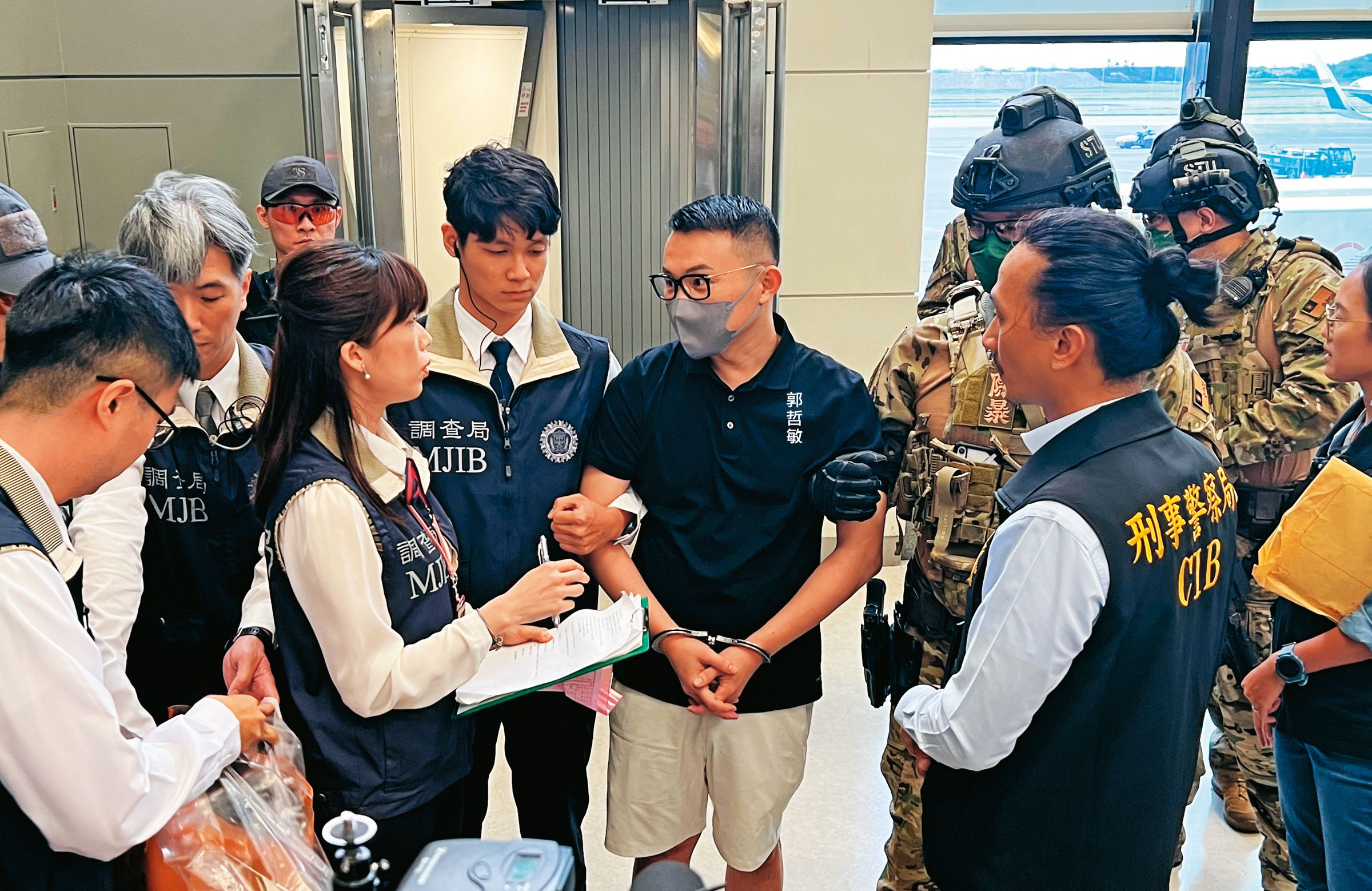 八八會館案主嫌郭哲敏涉百億洗錢及地下匯兌，八月間在泰國遭逮回台。（刑事局提供）