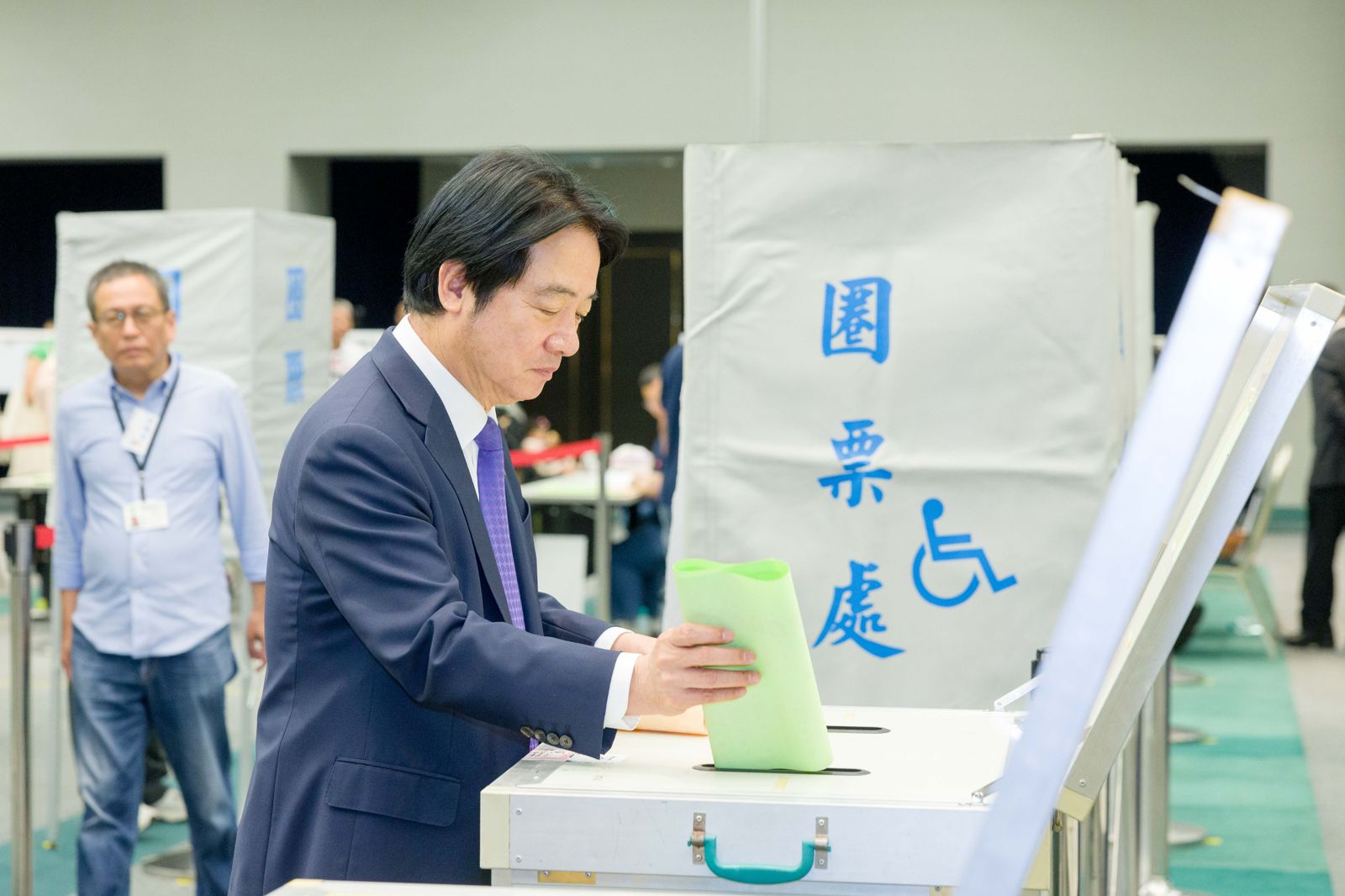 民進黨中常委改選 湧言會改由林智鴻代表入常會