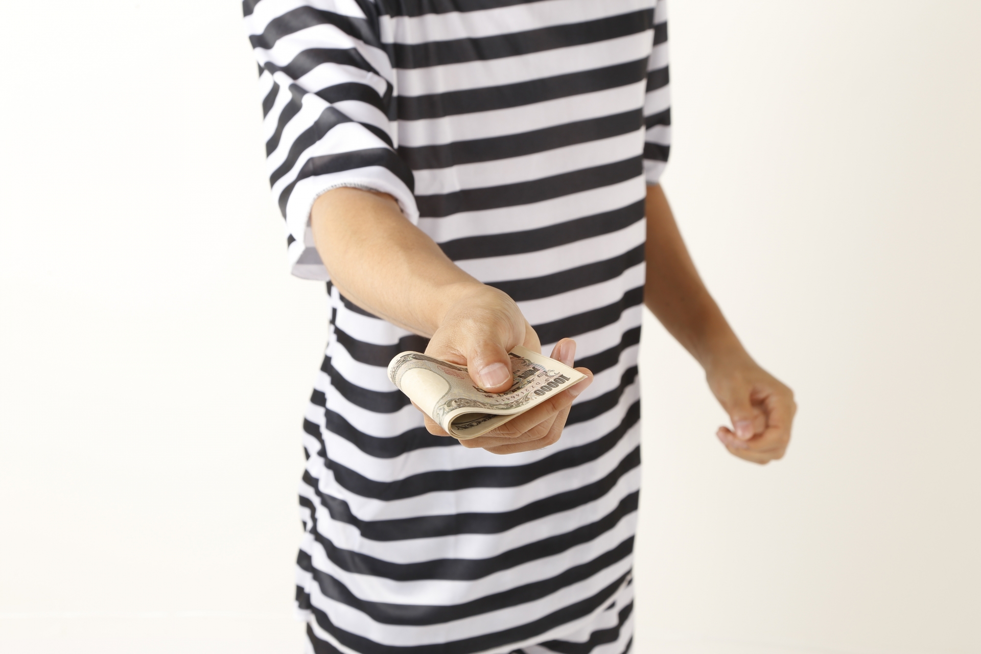 已婚女遭渣男小王恐嚇勒索，彰化地院判小王10月徒刑，沒入犯罪所得。（示意圖，photoAC提供）