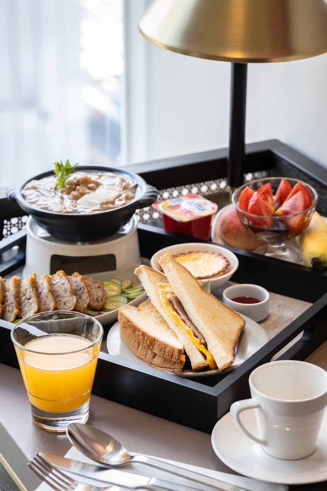 「人氣港都套餐」網羅速食南霸天丹丹漢堡的多元早餐品項，吃完整套直接飽到中午。
