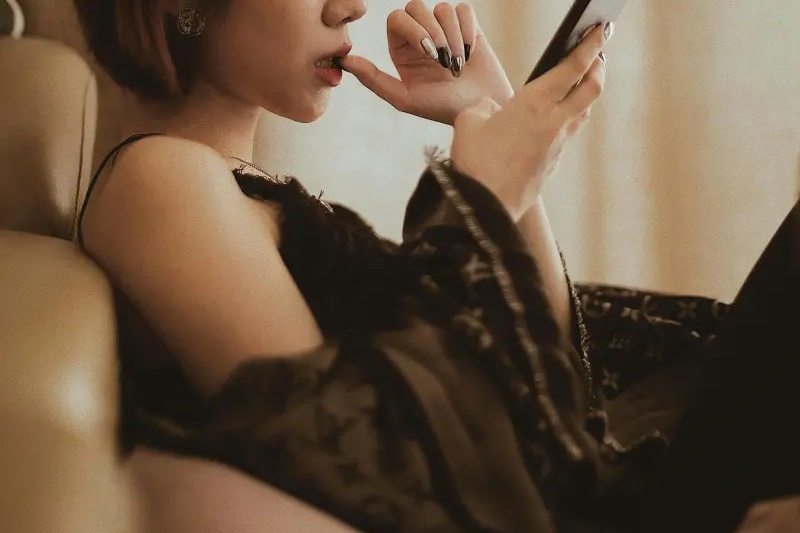 謝姓女業務軟硬兼施想挽回前男友，反遭對方提告。（示意圖，Pexels）