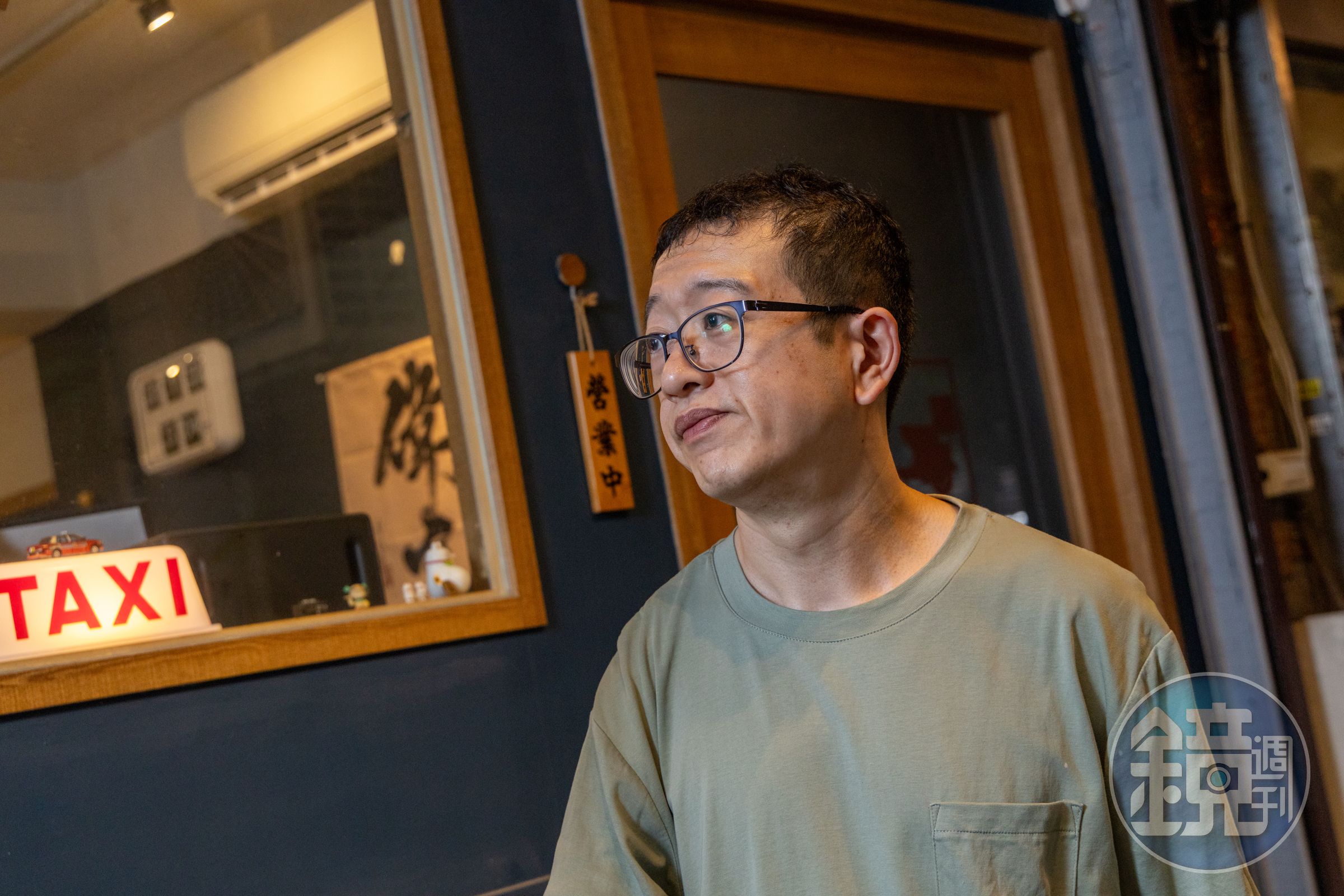 41歲的老威不求賺錢,只想自在過自己想要的生活。