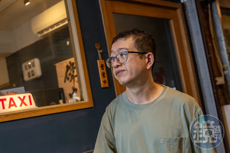 港珠寶商來台賣奶茶3／厭倦工作快節奏　他在殯儀館附近月租一萬開咖啡館　找回生活主導權