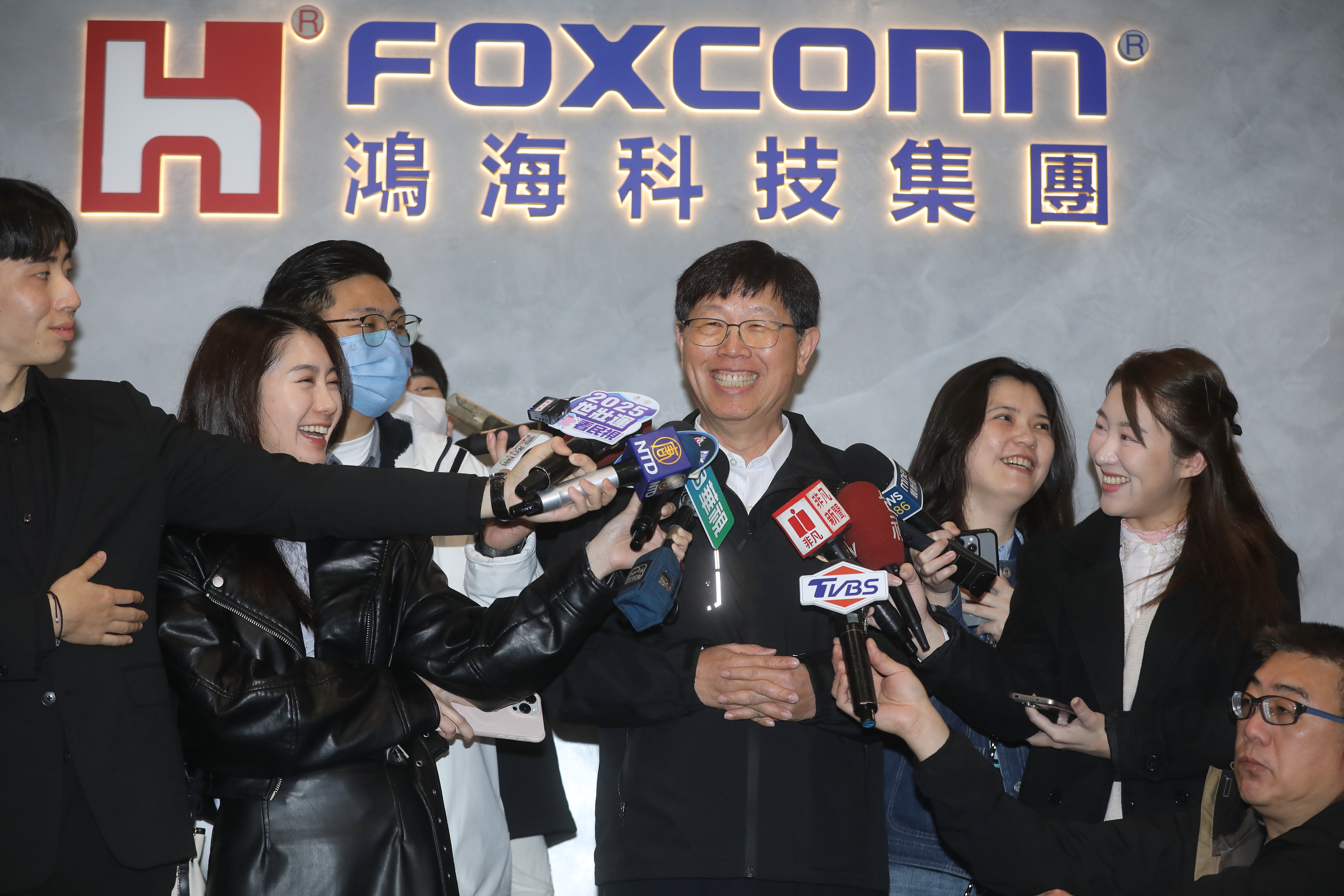 鴻海今召開法說會，由鴻海董事長劉揚偉主持會議，他於會中透露對匯率變化抱持審慎態度。（本刊資料照）