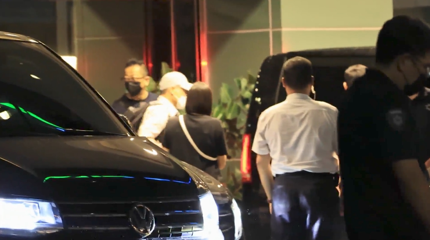 有網友拍到昨晚張學友昨天來台畫面。（YT小謙日常提供）