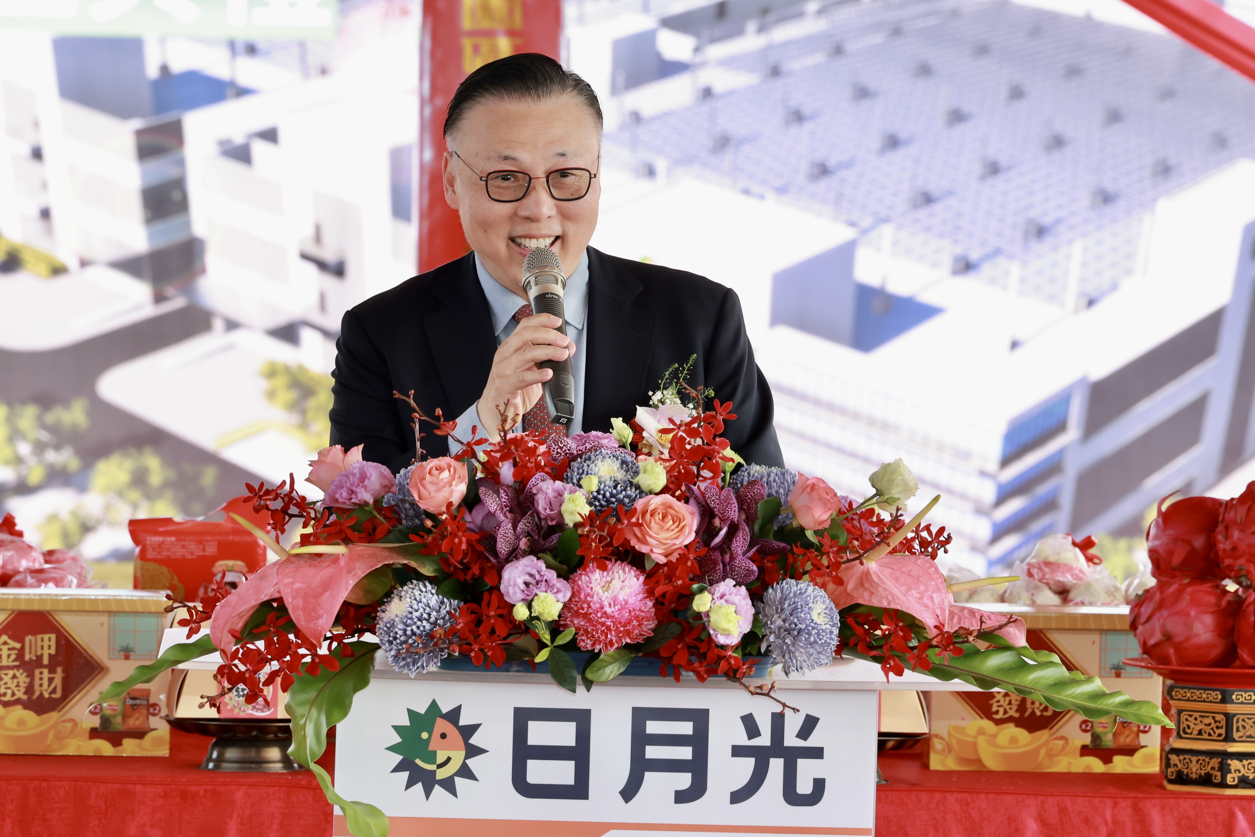 日月光執行長吳田玉大方分享對於AI和矽光子發展的看法。