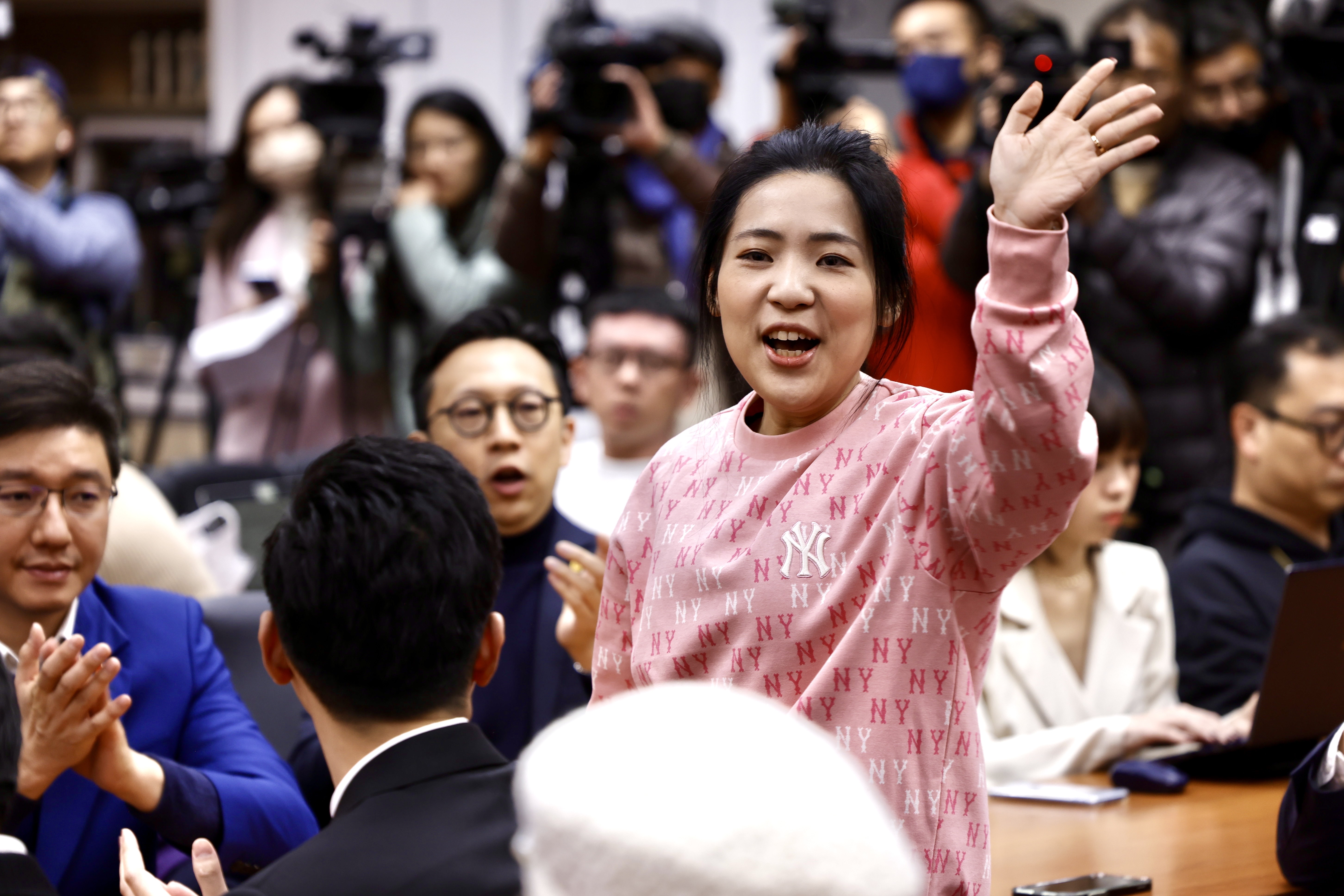 杜秉澄預告將在月底逐一揭發徐巧芯涉及「紅錢」等爭議的驚人內幕。（本刊資料照）