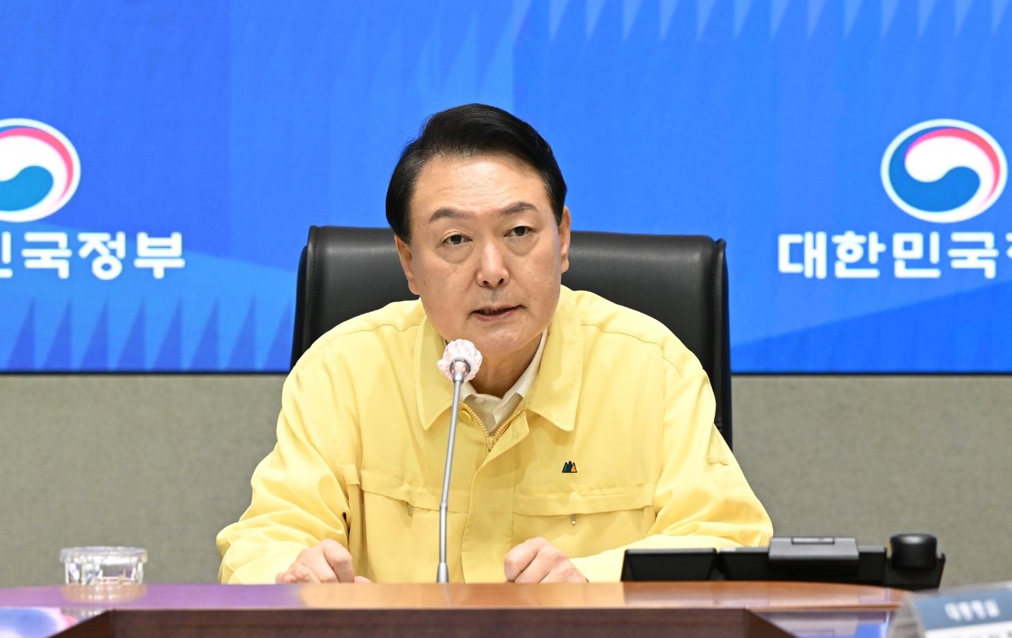 尹錫悅宣布退出國民力量黨，希望大家支持黨的候選人金文洙。（翻攝自尹錫悅臉書）