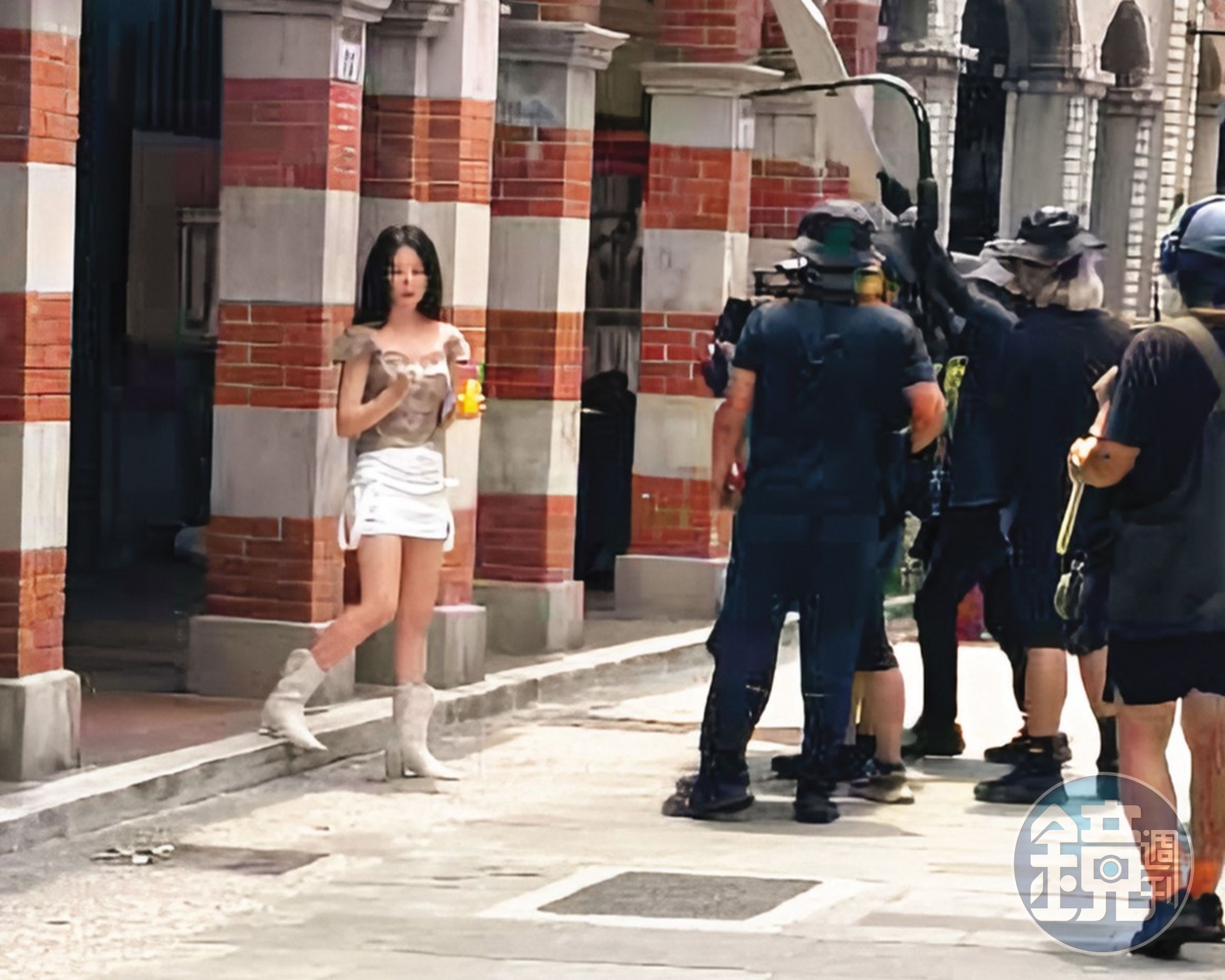 i-dle成員之一的舒華,回到家鄉桃園拍攝觀光影片。(讀者提供)
