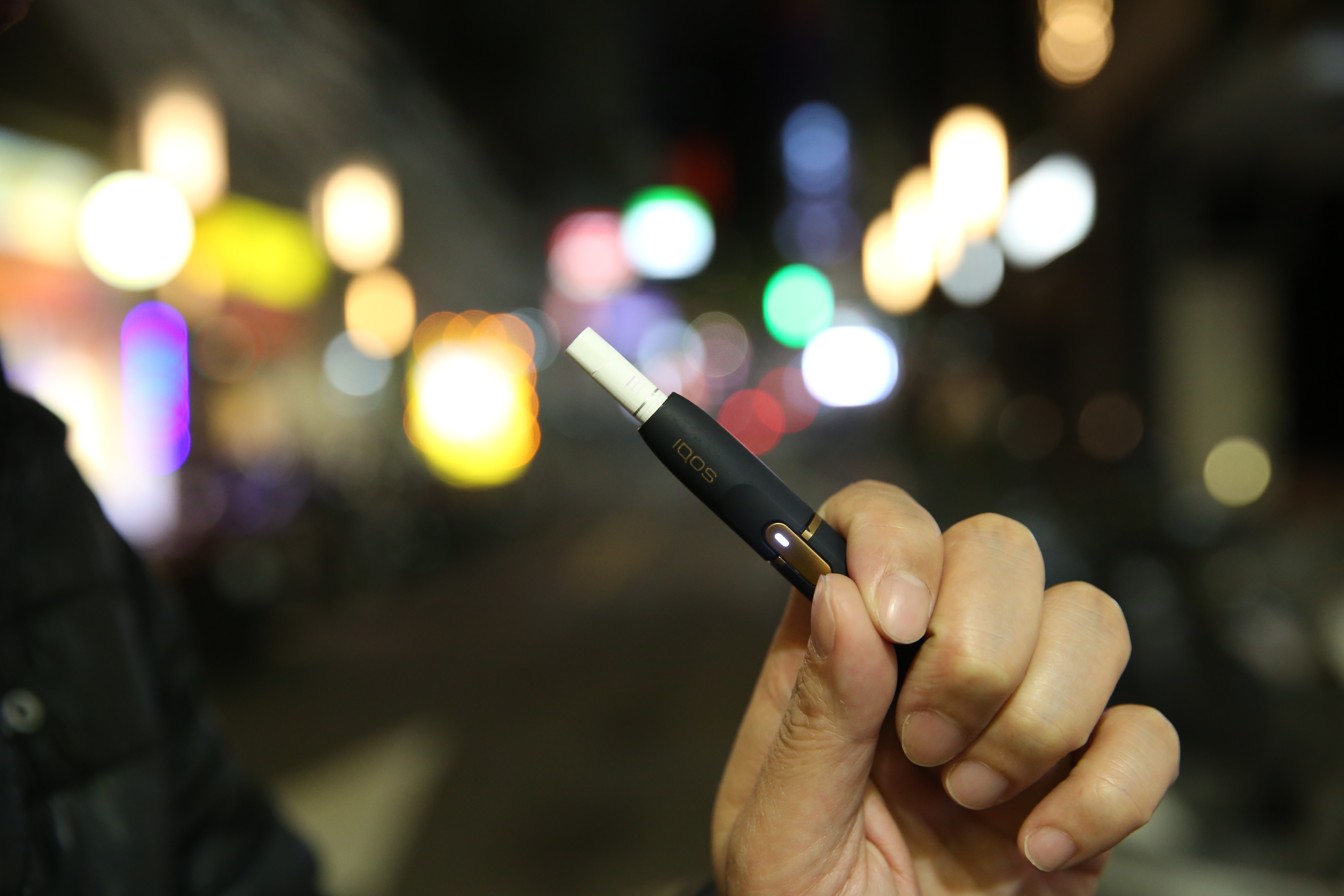 衛福部國健署今日公布最新審查結果，2家業者、共14品項申請案有條件通過核定函，核可業者可開始製造。（本刊資料照）