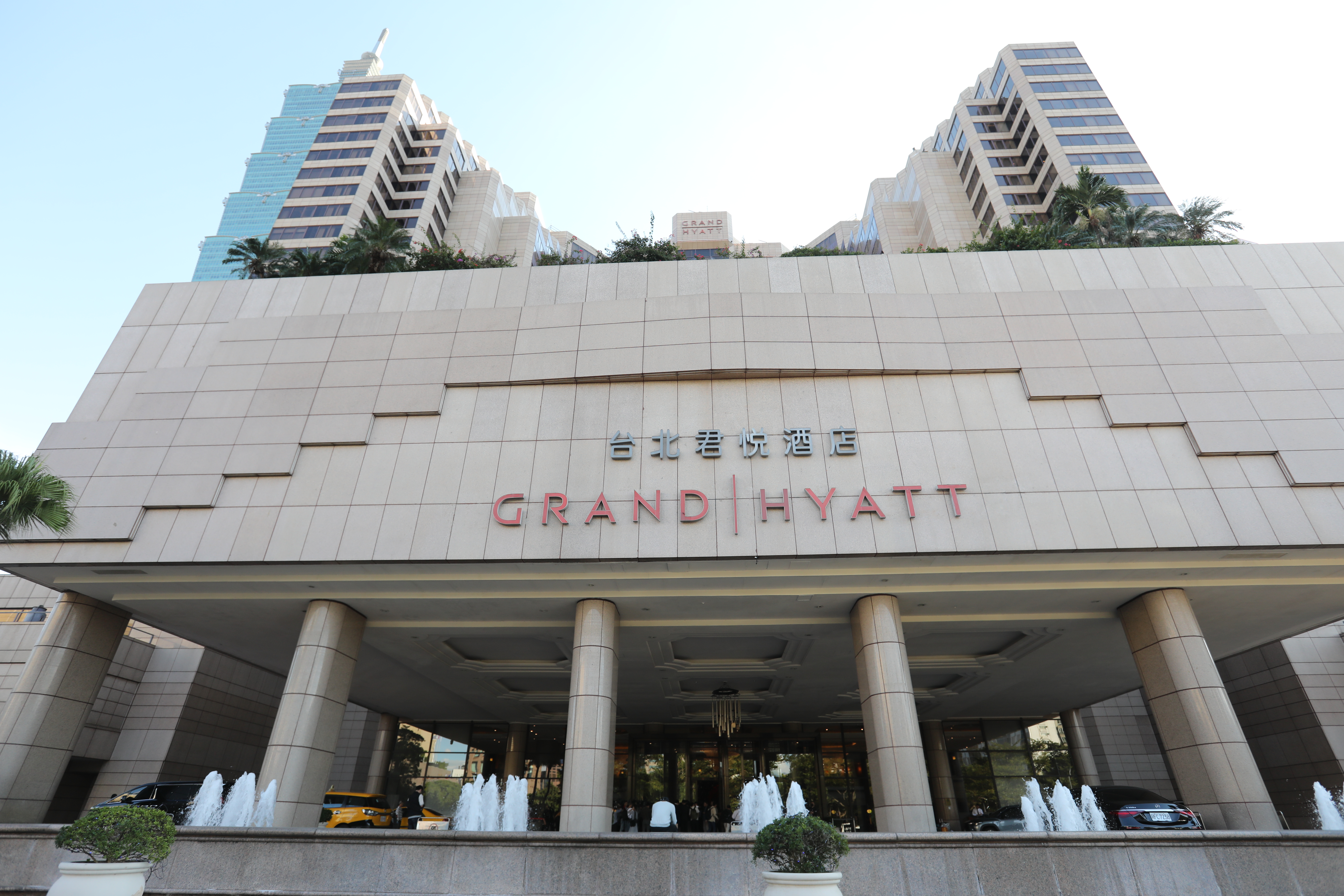 台北君悅酒店今天釋出聲明，宣布之前被取消的Bug房價訂單，將會協助「恢復」預定。（本刊資料照）