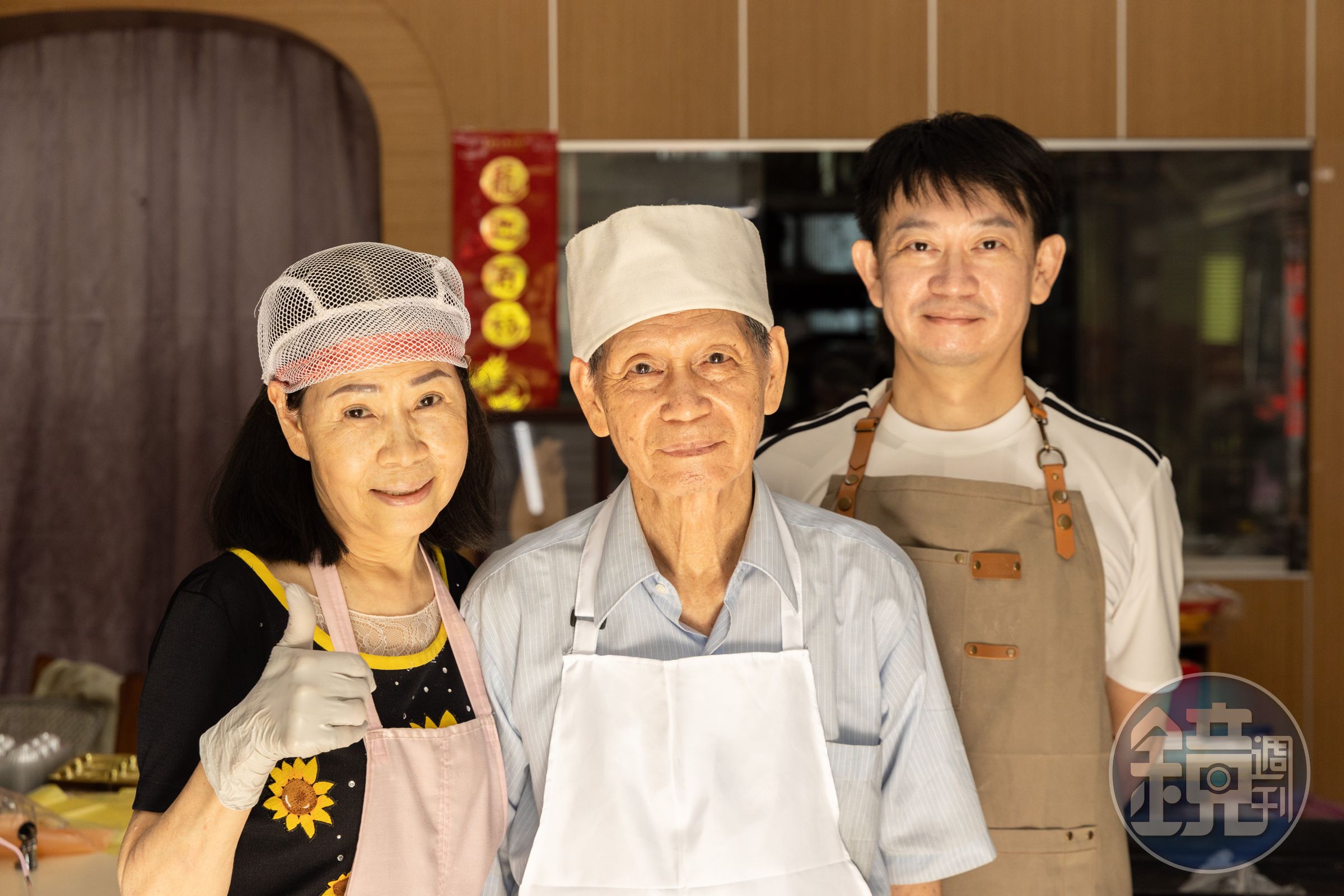 薛榮興目前由薛文敏（中）與太太和兒子共同傳承。