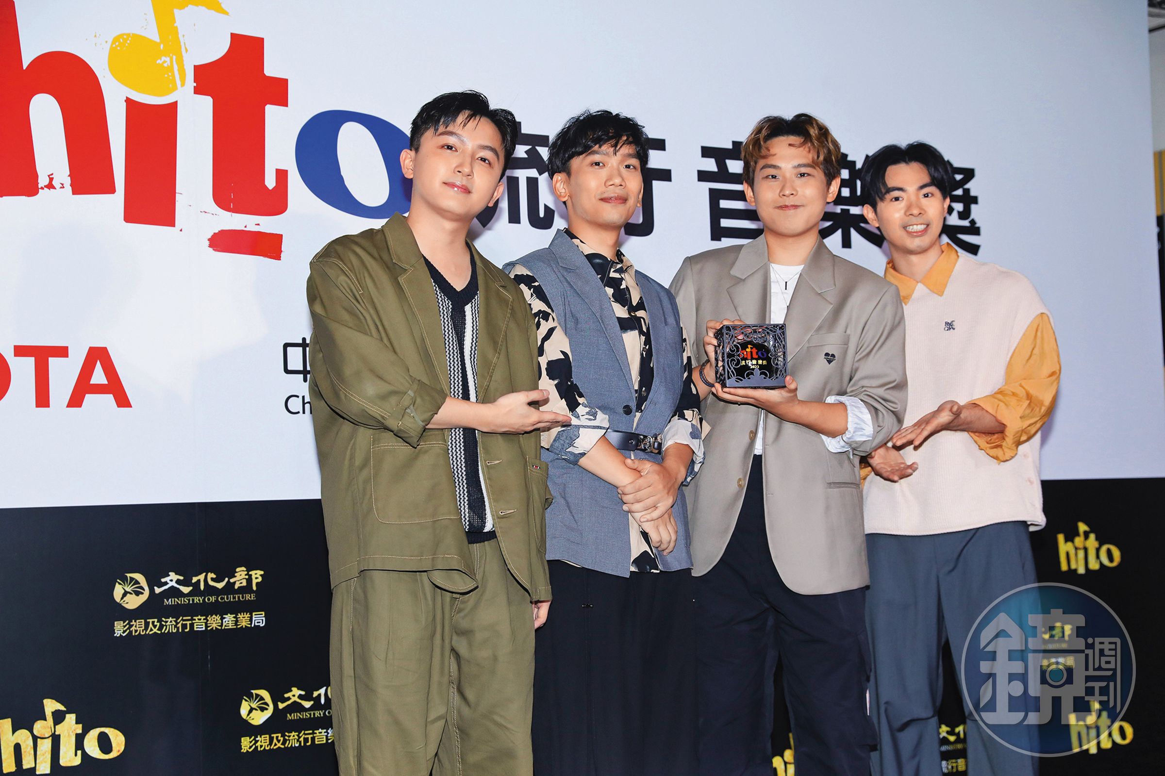 理想混蛋受邀參與Hito流行音樂獎,首次站上台北小巨蛋的舞台演出,並奪下Hito校園人氣樂團獎。