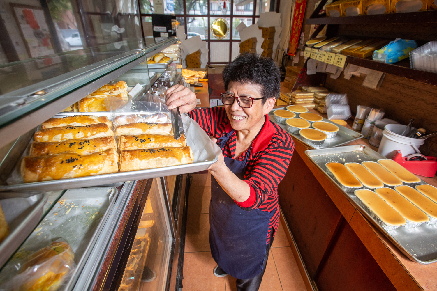 葉鳳珠43年前接手「吃吃看」，靠著自己研發的起司蛋糕讓小店成為老台北人 喜愛的天母名店