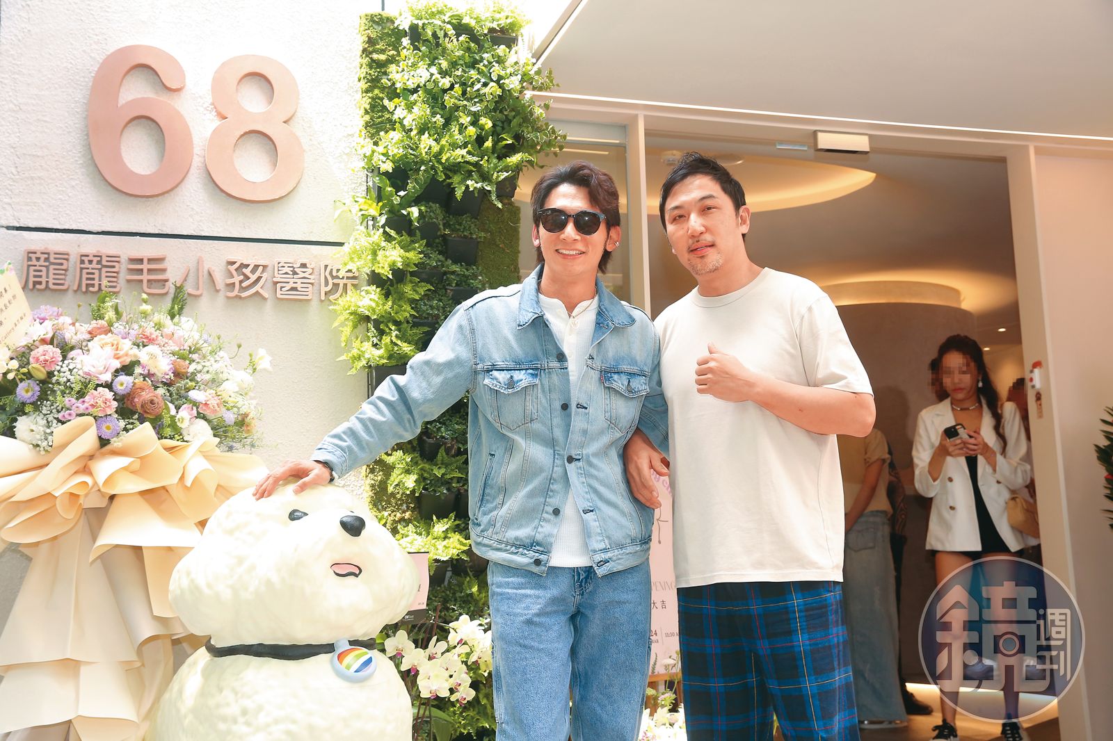 李進良（右）和温昇豪（左）性情相投，甚至成為拍攝劇集的金主