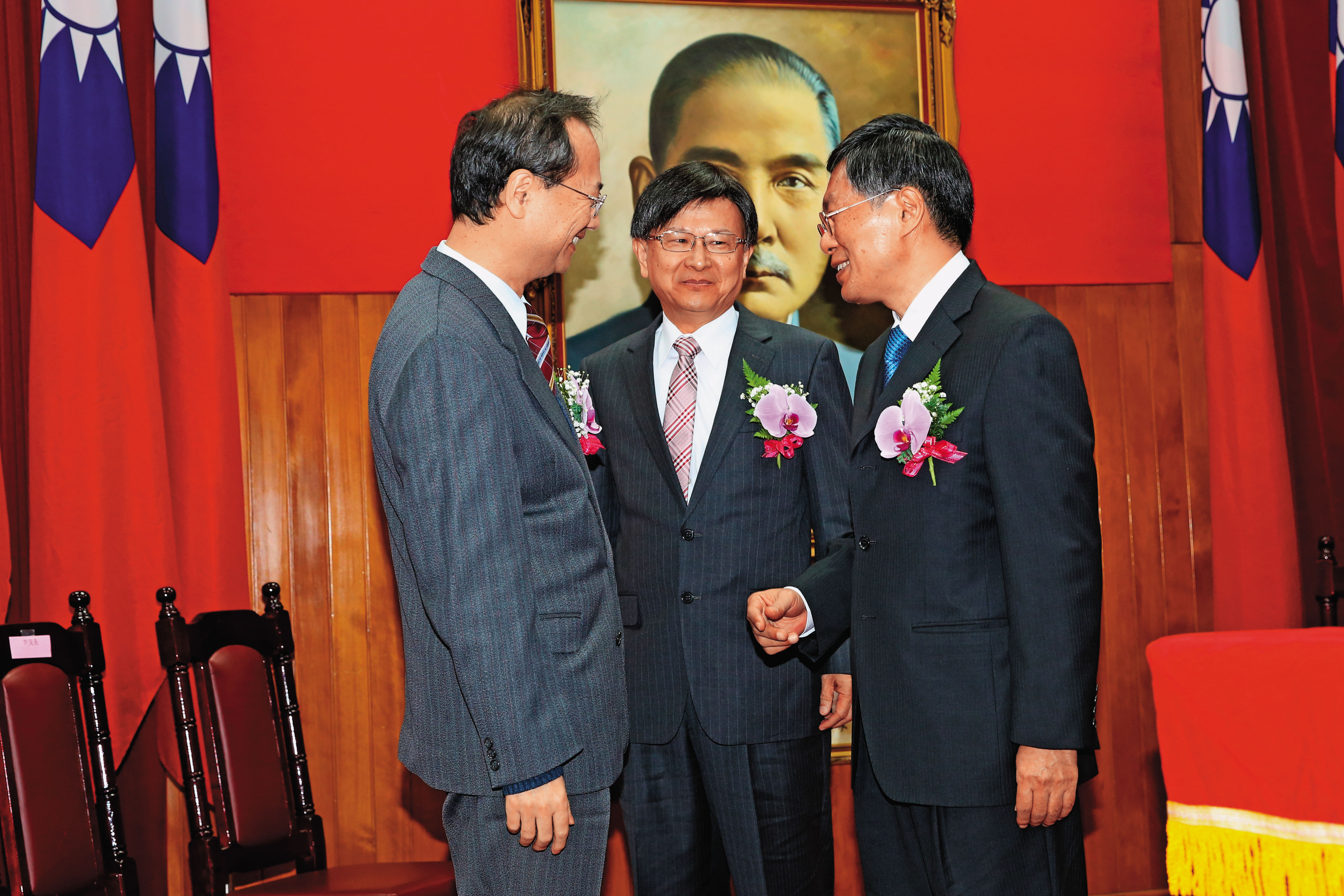 公懲會前委員長石木欽(中)與懲戒法院前院長李伯道都是由司法院長許宗力(左)向總統推薦任用,卻接連爆出大醜聞。