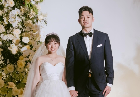 王齊麟昨天與老婆陳詩媛舉行世紀婚禮。（翻攝自王齊麟臉書）