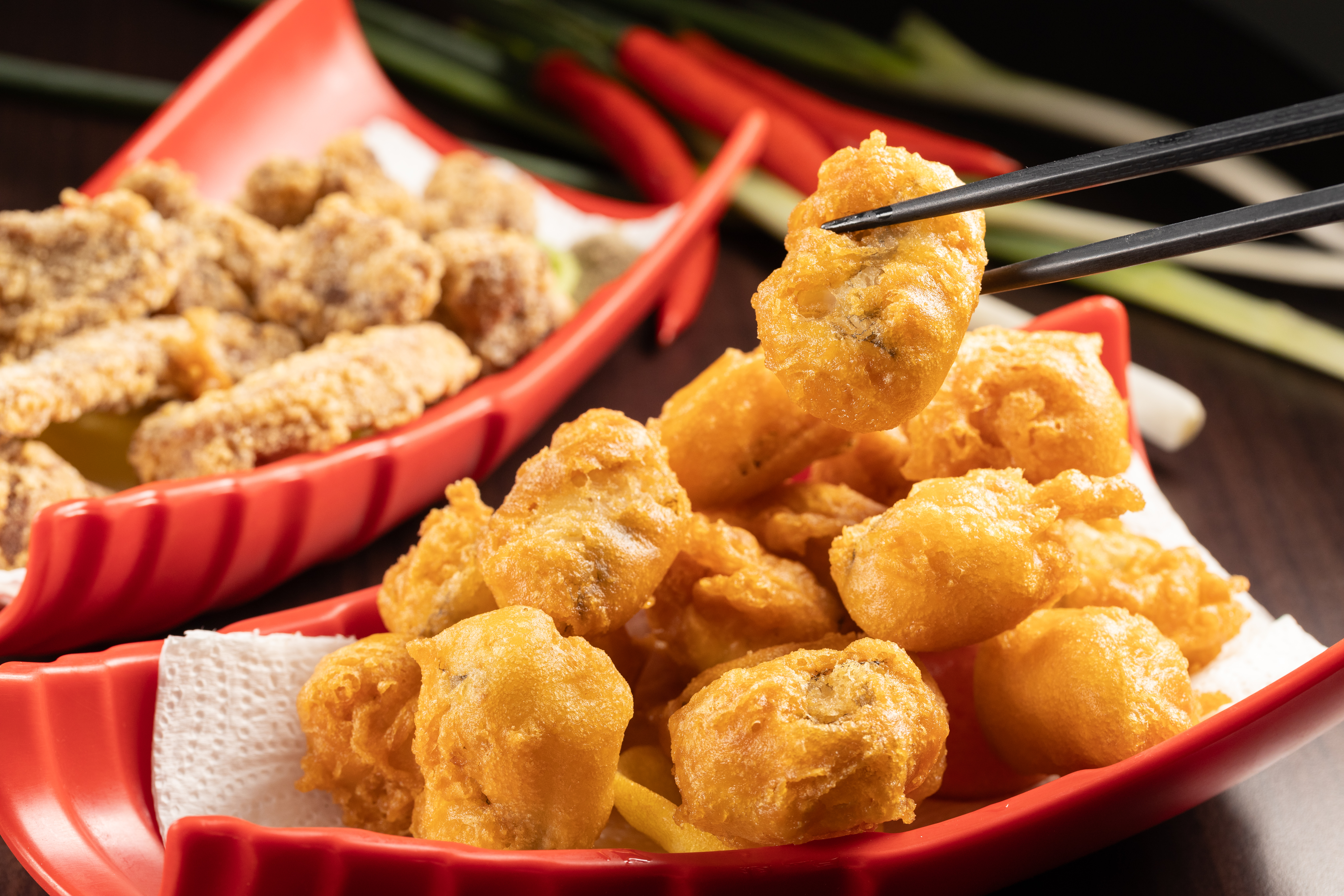 東港特產「小鰭鐮齒魚」就是當地人口中的「那個魚」，肉質吃起來如豆腐般滑嫩。