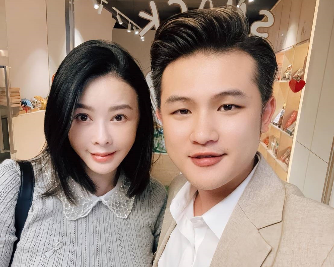 梁軒安和大他15歲的蕭淑慎結婚至今7年多。（翻攝自梁軒安臉書）