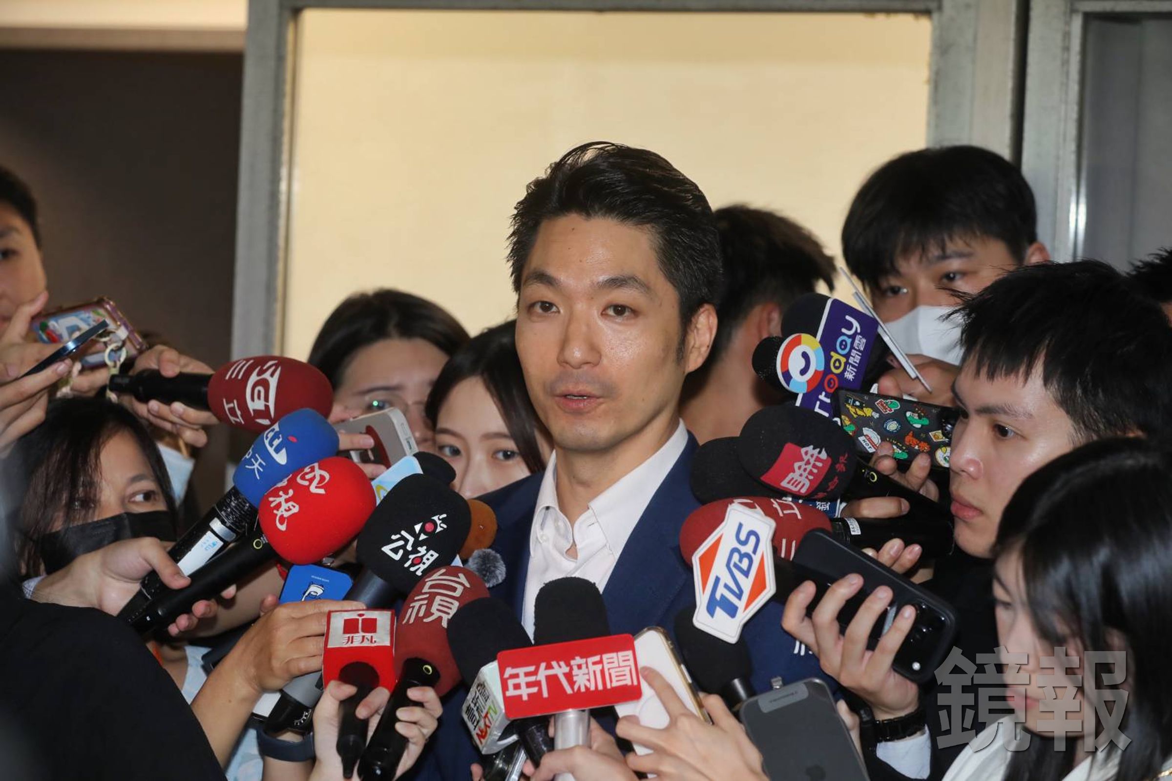 針對下週北市某國中營養午餐仍預計供應薑絲小卷,外界憂心食安疑慮,台北市長蔣萬安做出回應。(鏡報林煒凱)