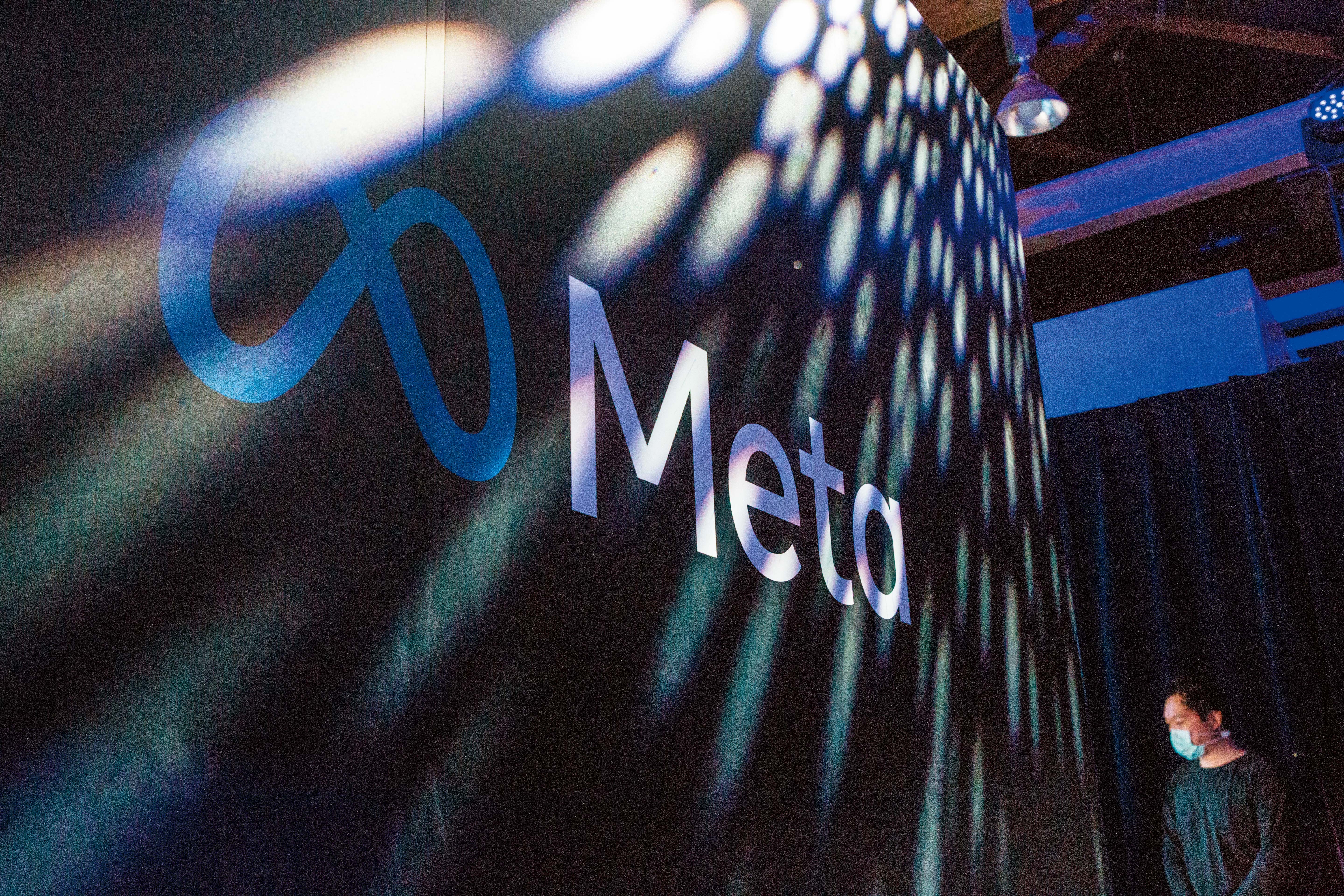 美國33州政府聯手對Meta提告，控訴其旗下臉書與IG造成青少年網路成癮的傷害。