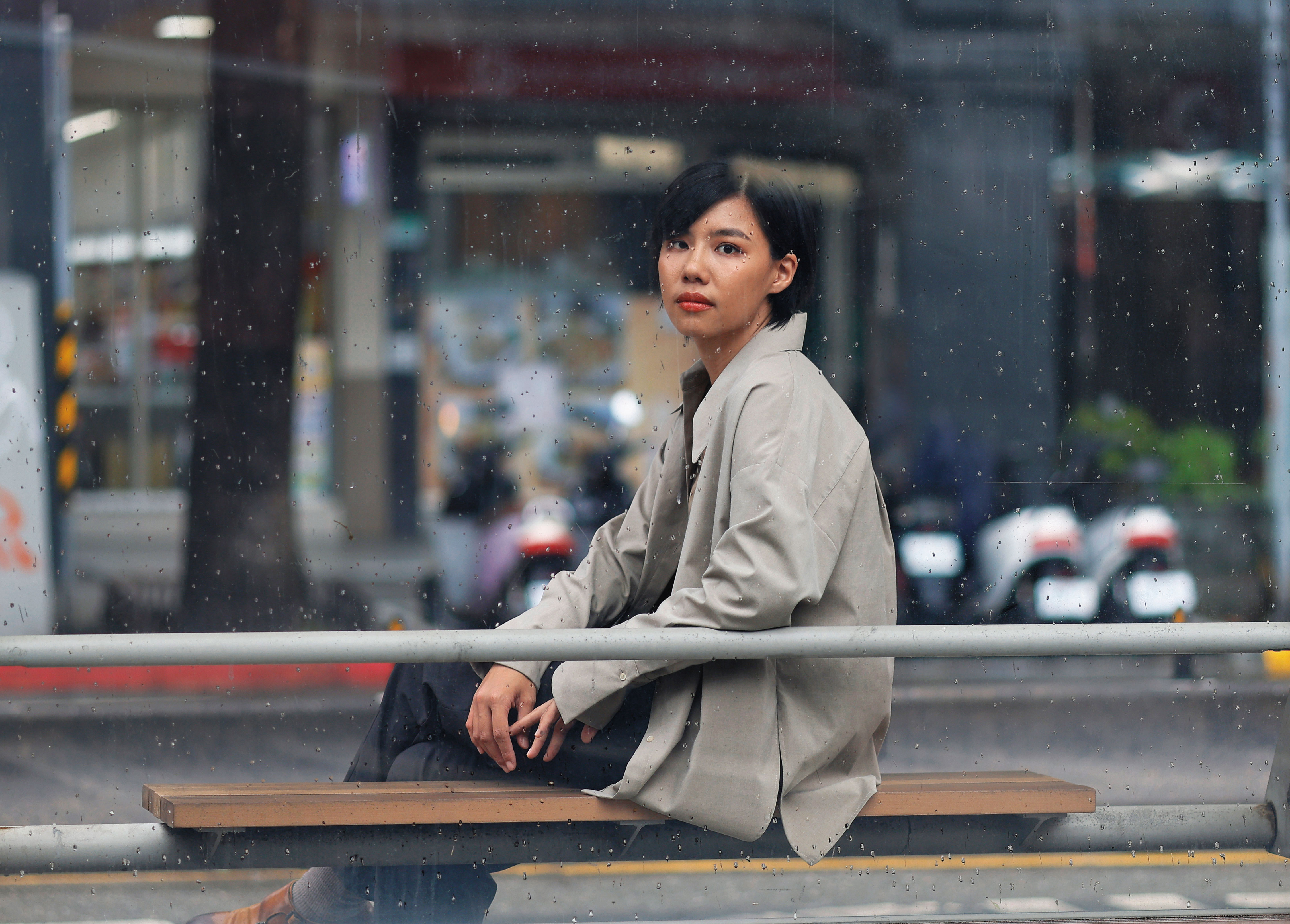 羅苡珊拍攝紀錄片《雪水消融的季節》，講述摯友劉宸君與他遭遇的那場山難。