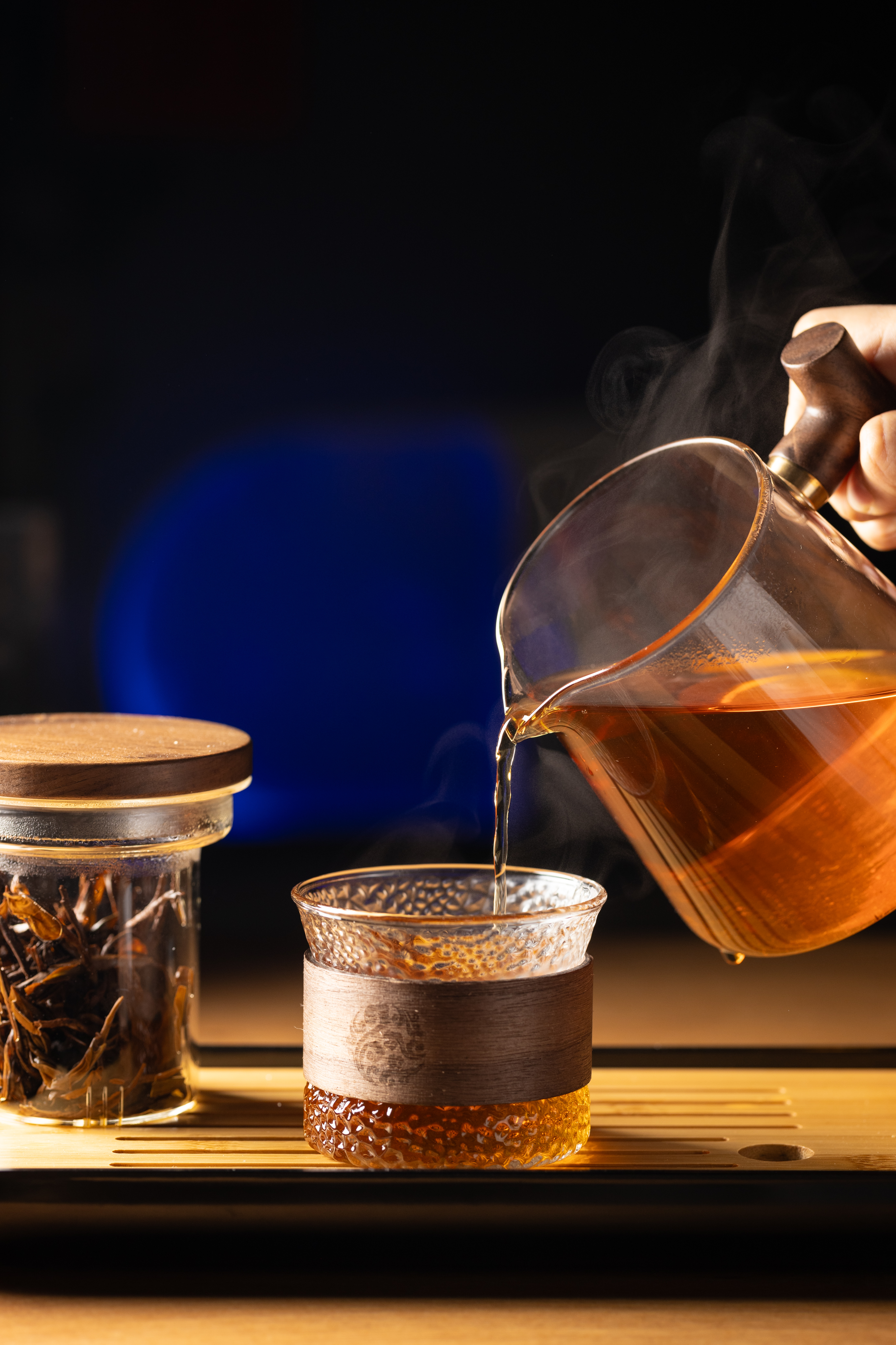 親戚自種的「台灣台茶18號紅玉紅茶」，有淡淡的肉桂香氣，帶點薄荷風味。（150元／壺）
