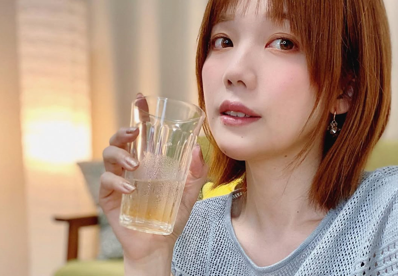 前主播青木歌音公開控訴曾被電視台高層性騷，只要反抗便遭冷凍通告惡整。（翻攝IG@memory_kanon）