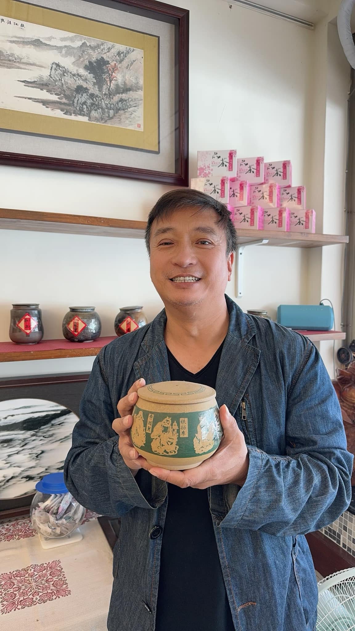 王中平近幾年不拍戲時都在新竹種樹。(翻攝王中平臉書)